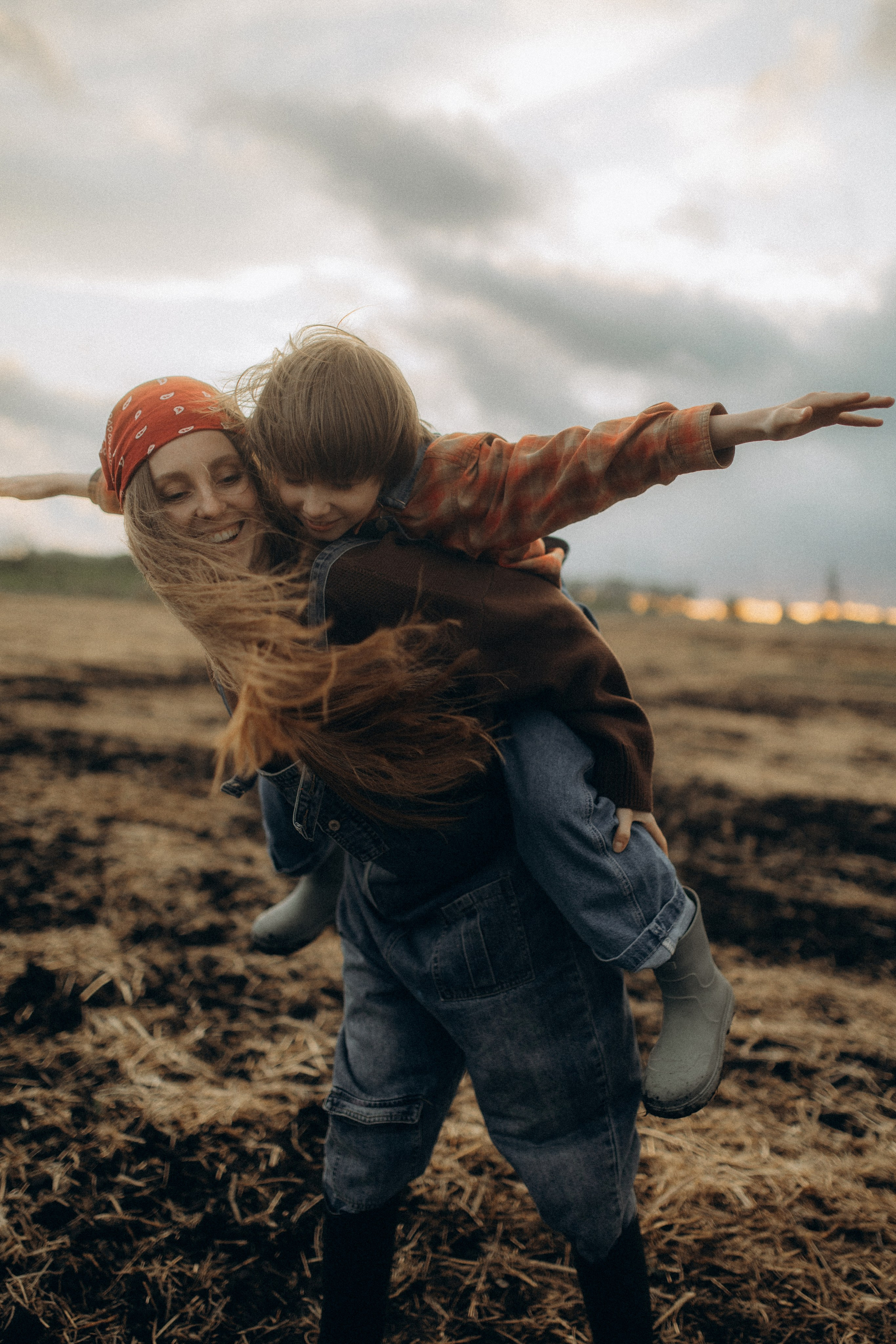 Семейная фотосессия на ферме. Семейный и свадебный фотограф в Новосибирске/Бийске Екатерина Логинова