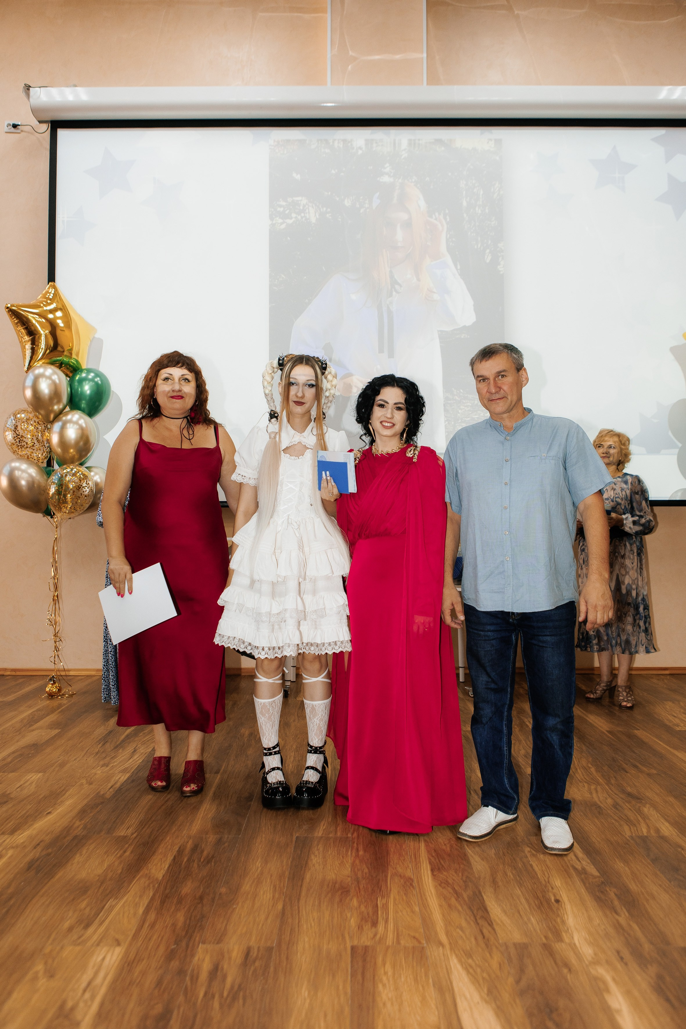 Выпускной Гимназия 12 2024 г. Свадебный и портретный Фотограф в Липецке Дмитрий Котюков