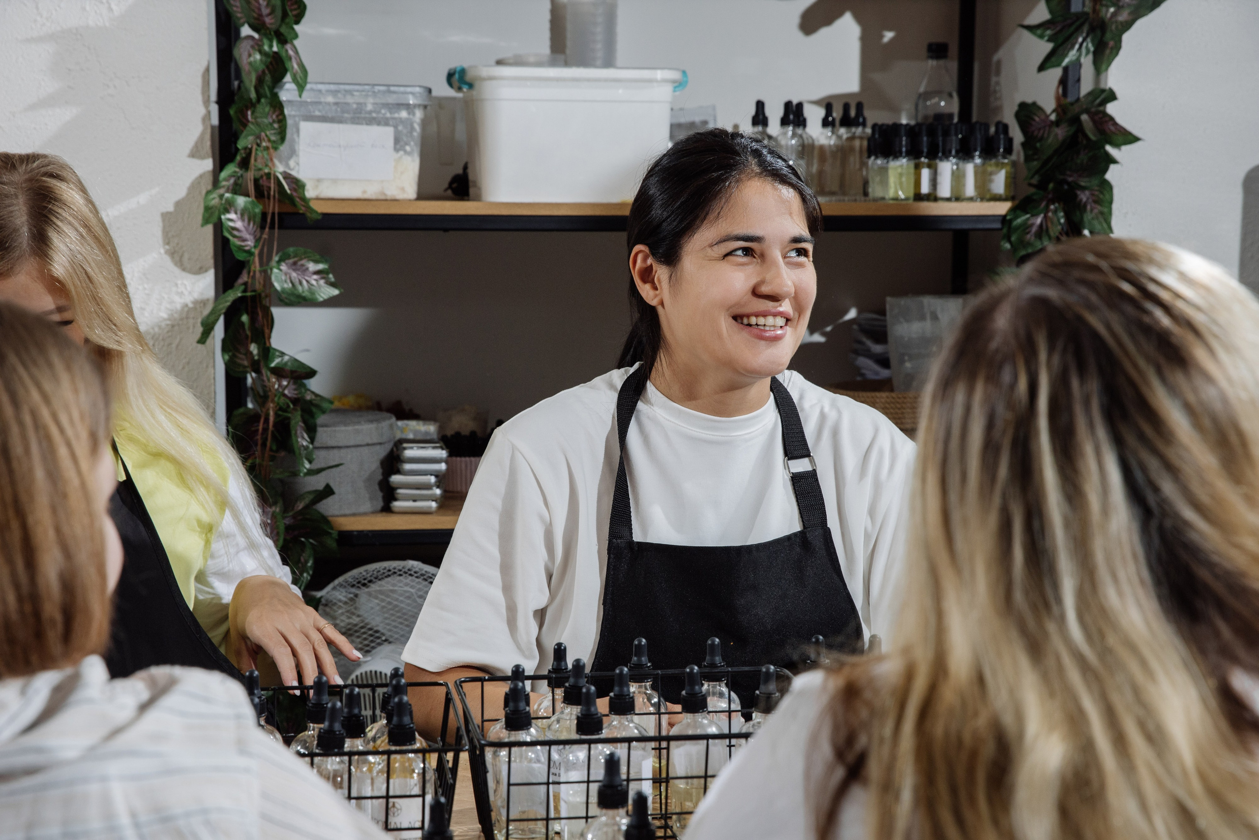День рождения Марии в студии AROMALAGE — тёплый творческий праздник