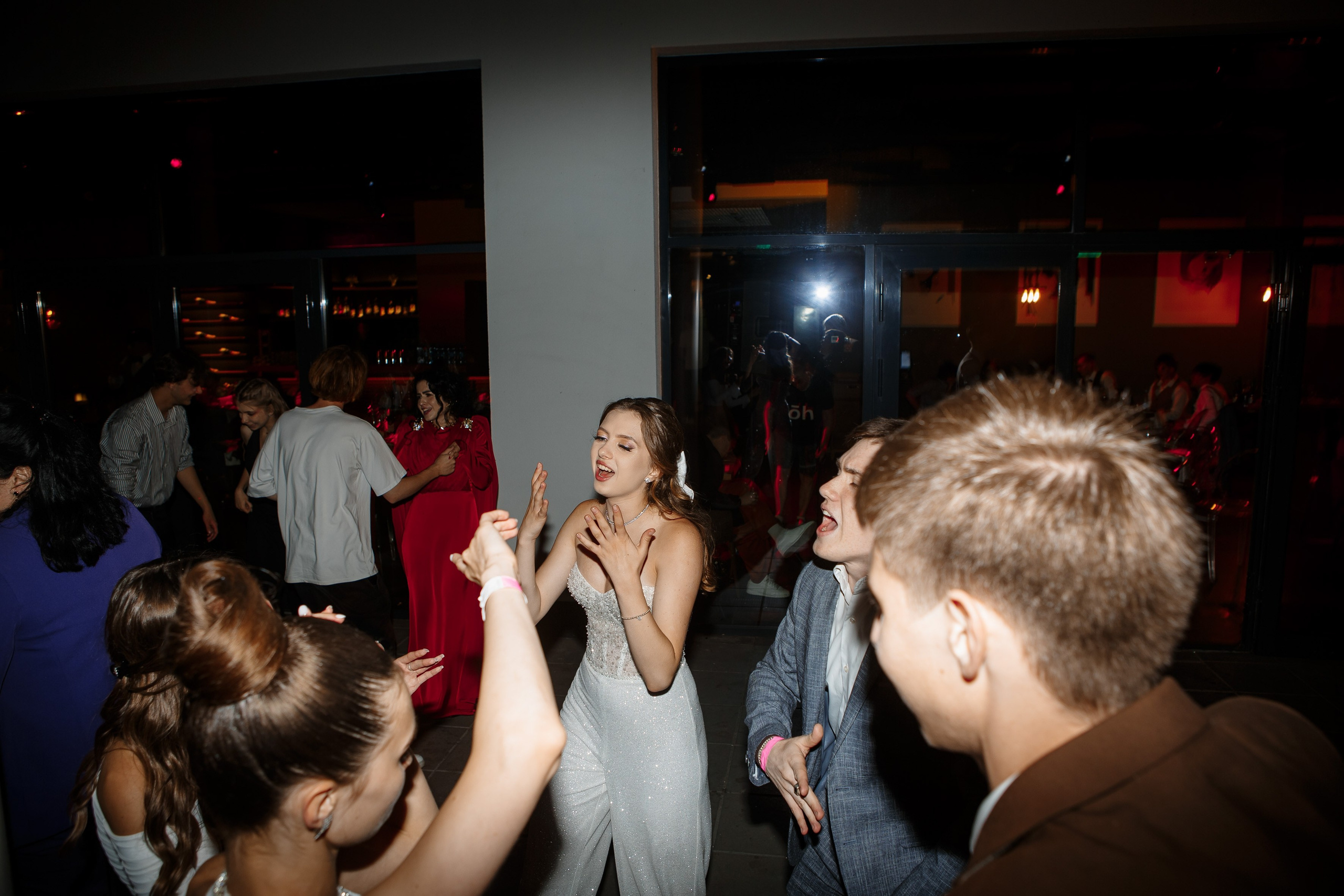 Выпускной Гимназия 12 2024 OpenHouse. Свадебный и портретный Фотограф в Липецке Дмитрий Котюков