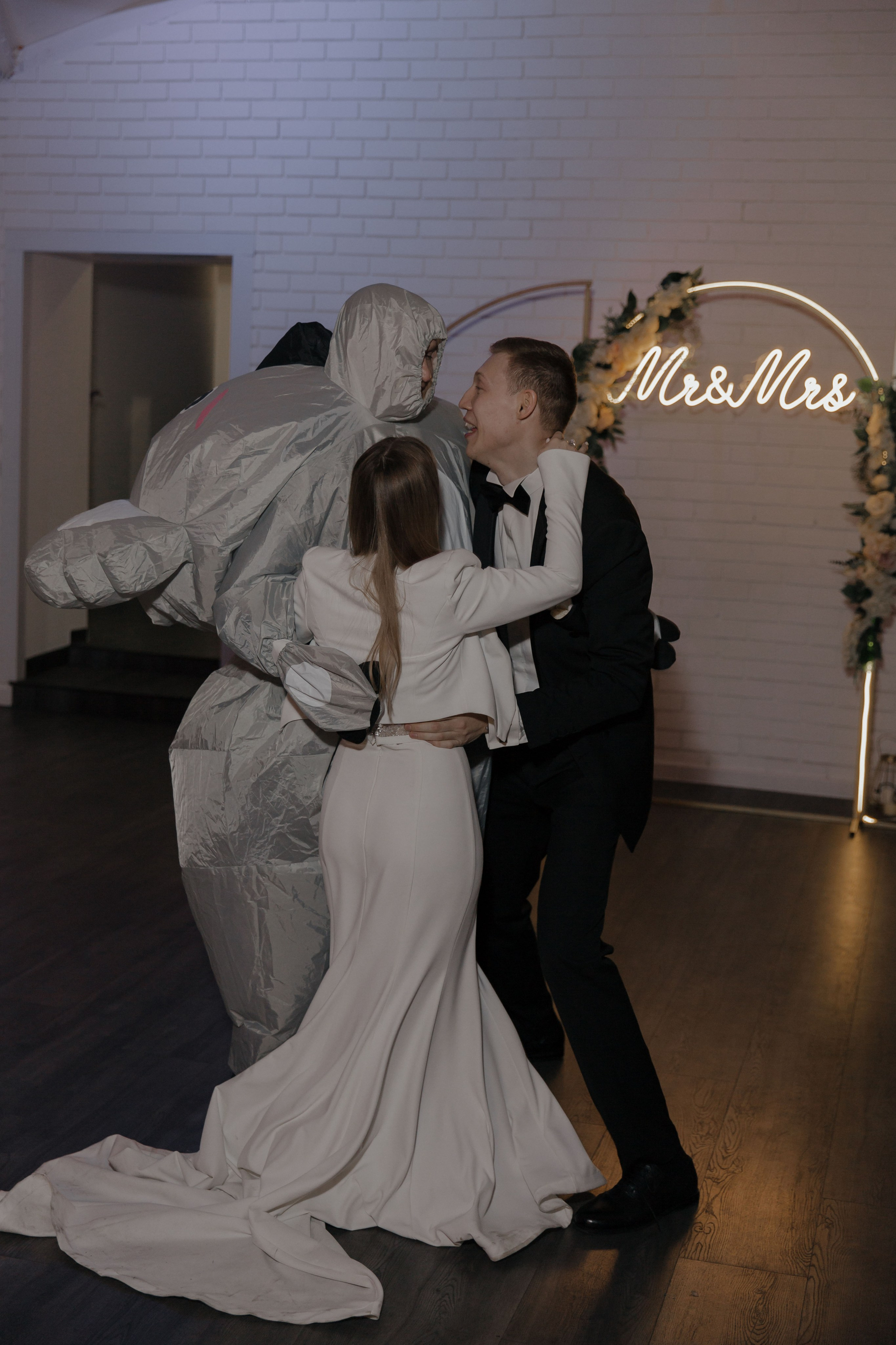 07.05.2024. RETOUCH-HOUSE