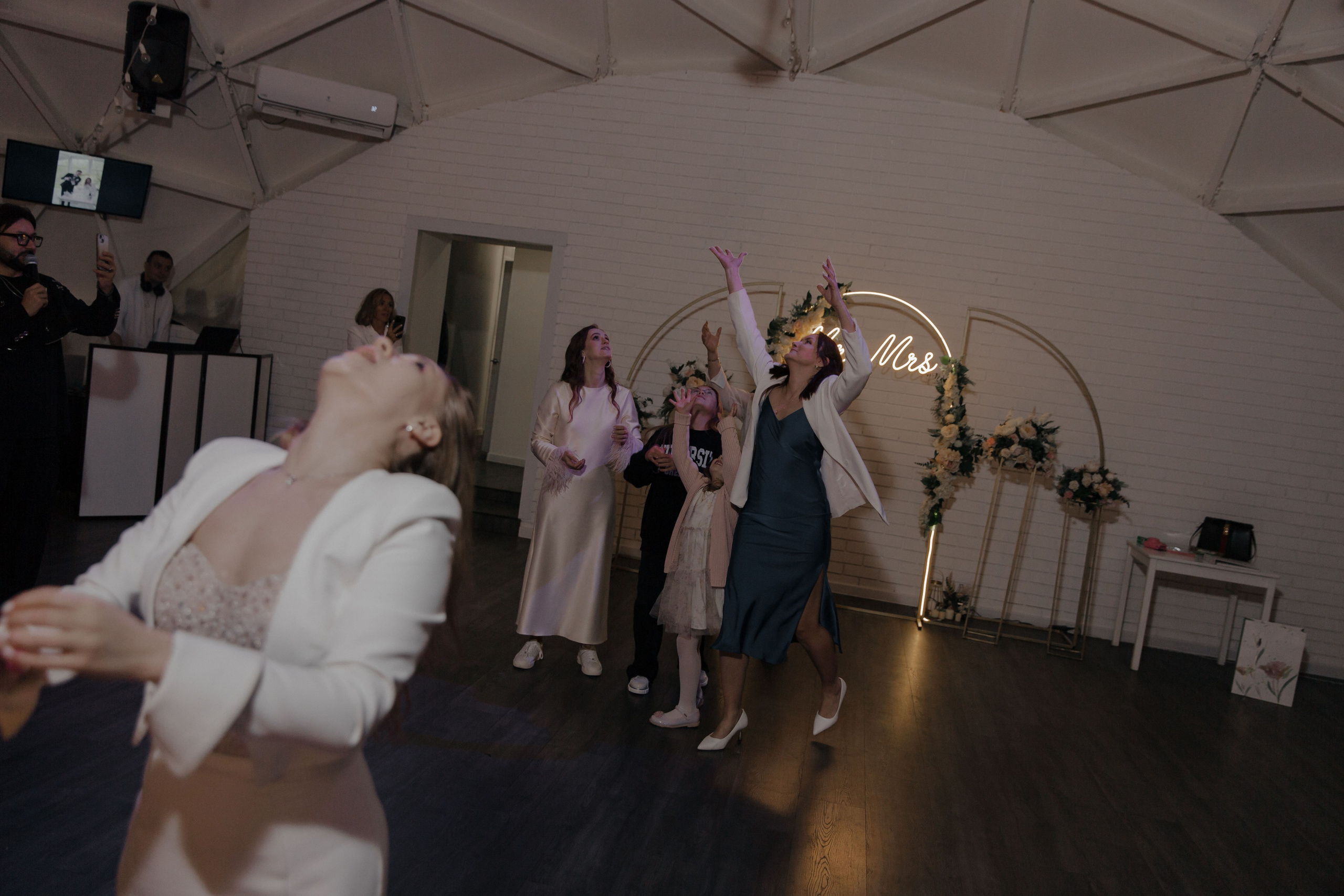 07.05.2024. RETOUCH-HOUSE