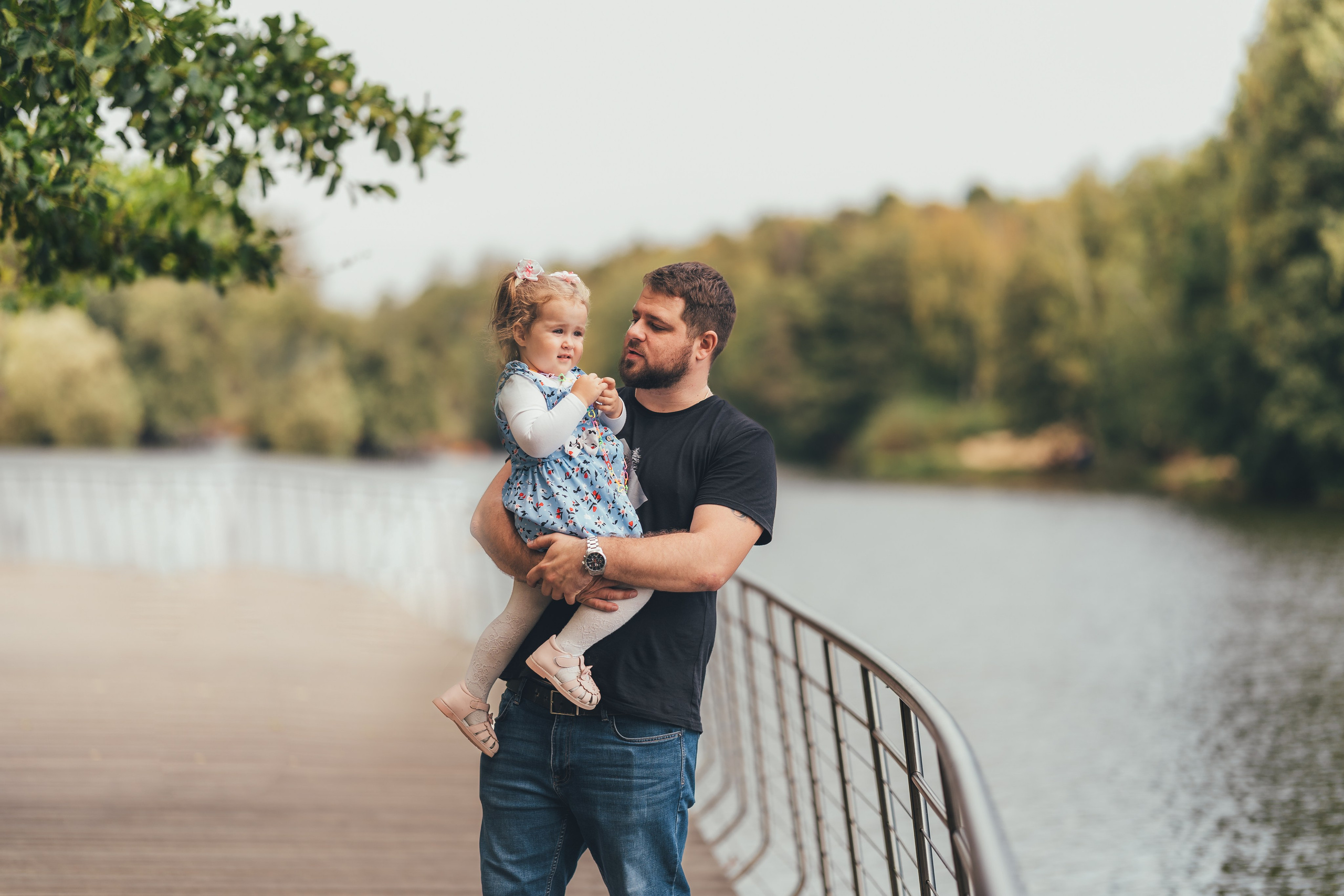 Денис с дочкой, Балашиха, парк Пехорка. Наталья Дукалова фотограф Щелково Королев Пушкино Москва Балашиха