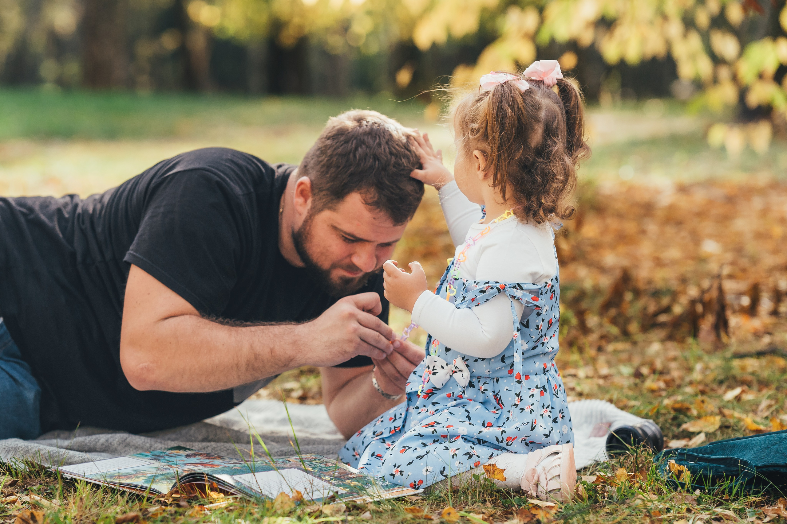 Денис с дочкой, Балашиха, парк Пехорка. Наталья Дукалова фотограф Щелково Королев Пушкино Москва Балашиха