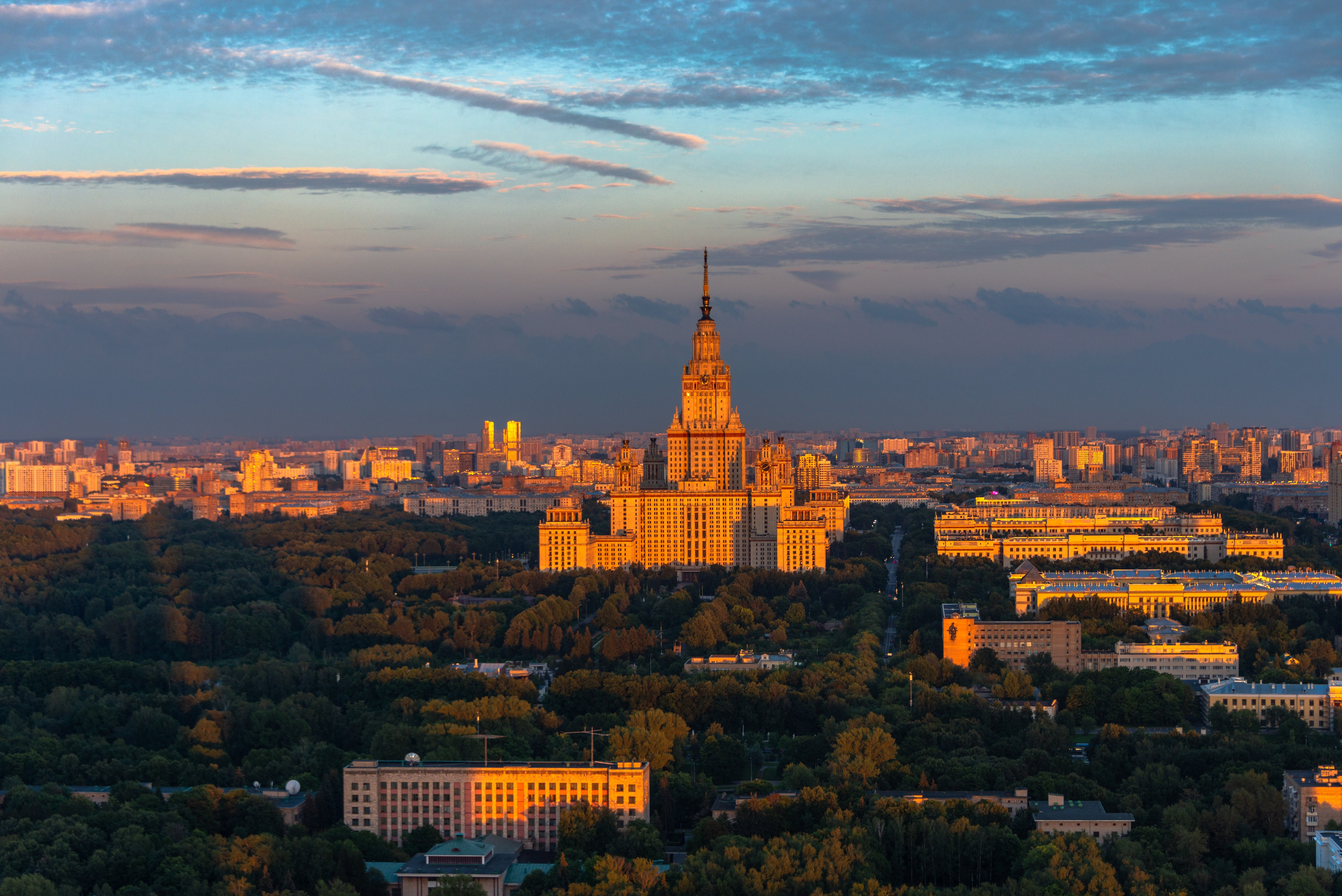 Просто на крышу. Фотограф Лара Кучина