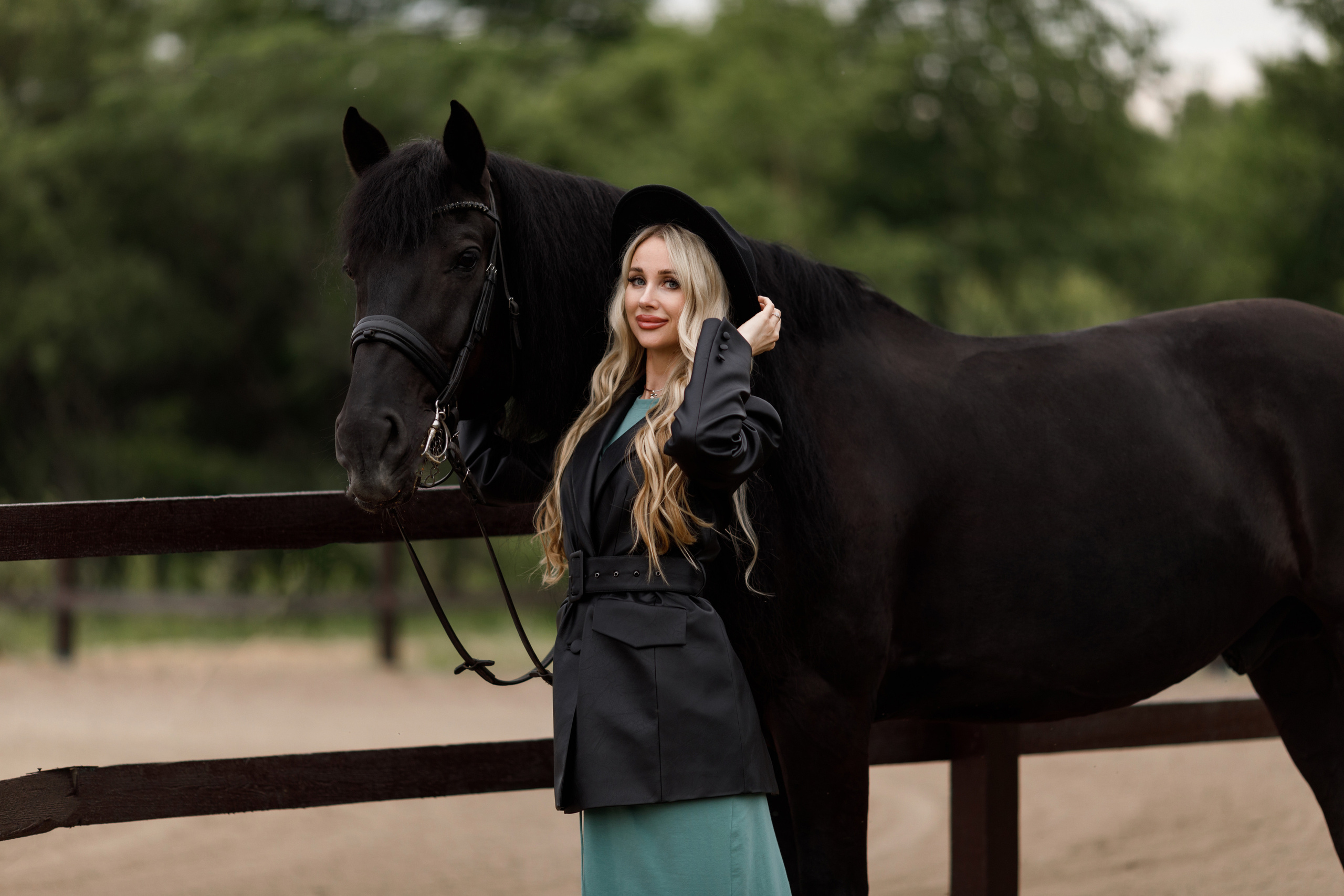Фотосъемка с лошадью. Семейный и детский фотограф в Хабаровске Савишина Светлана