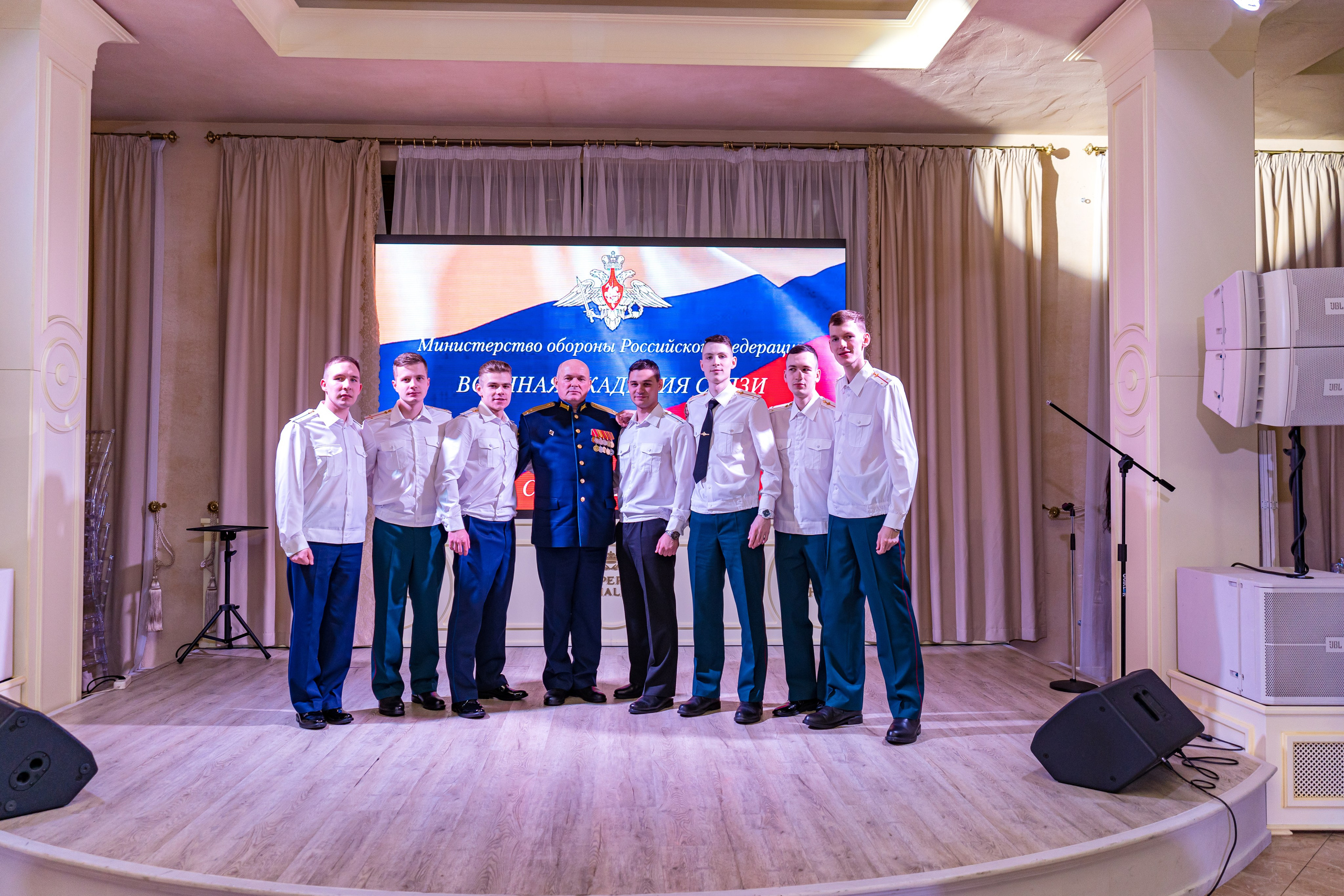 Фотосъемка выпуска военной академии и вручение дипломов