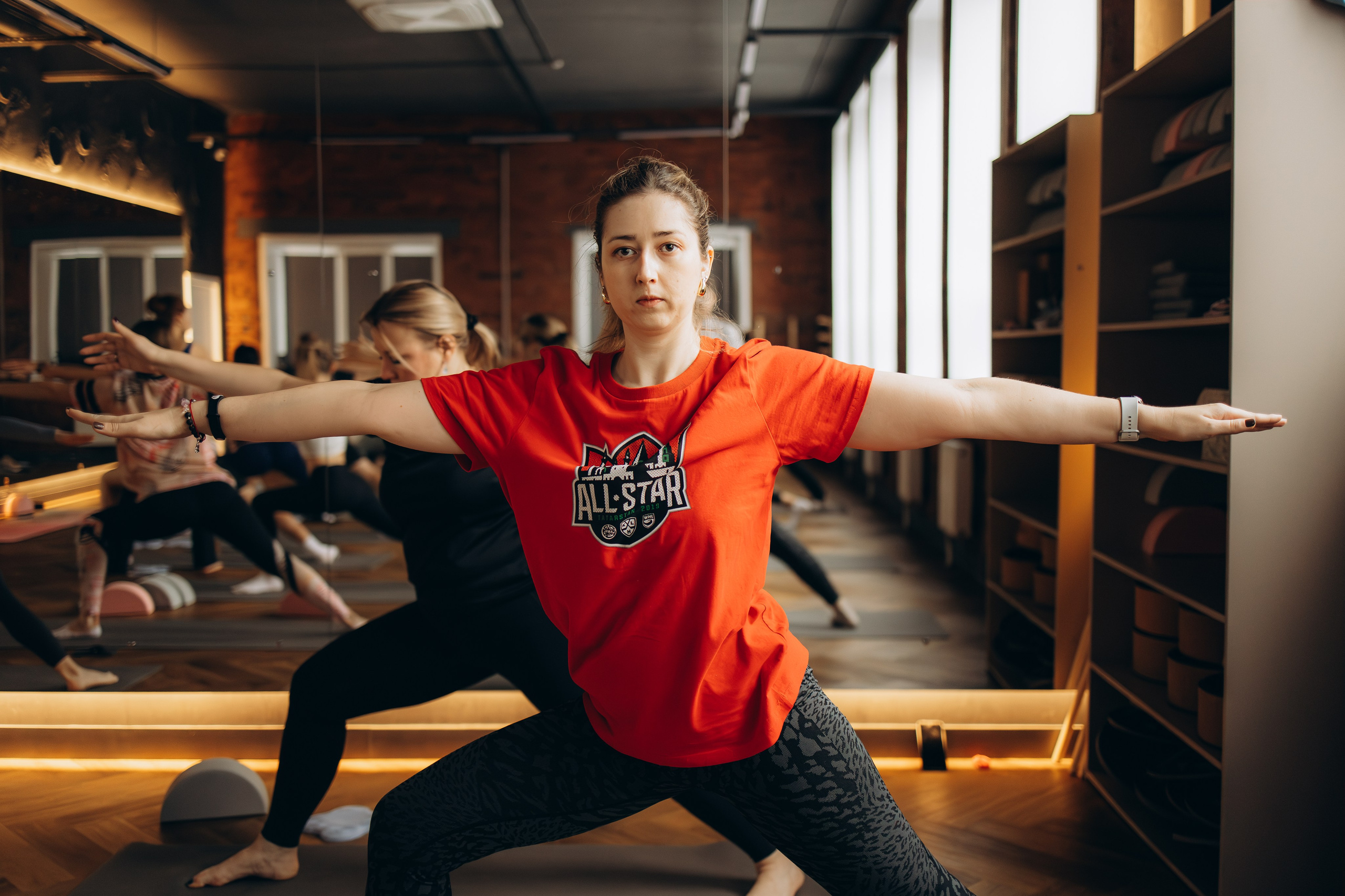 Moon yoga. Свадебный и репортажный фотограф в Омске. Червоткин Никита