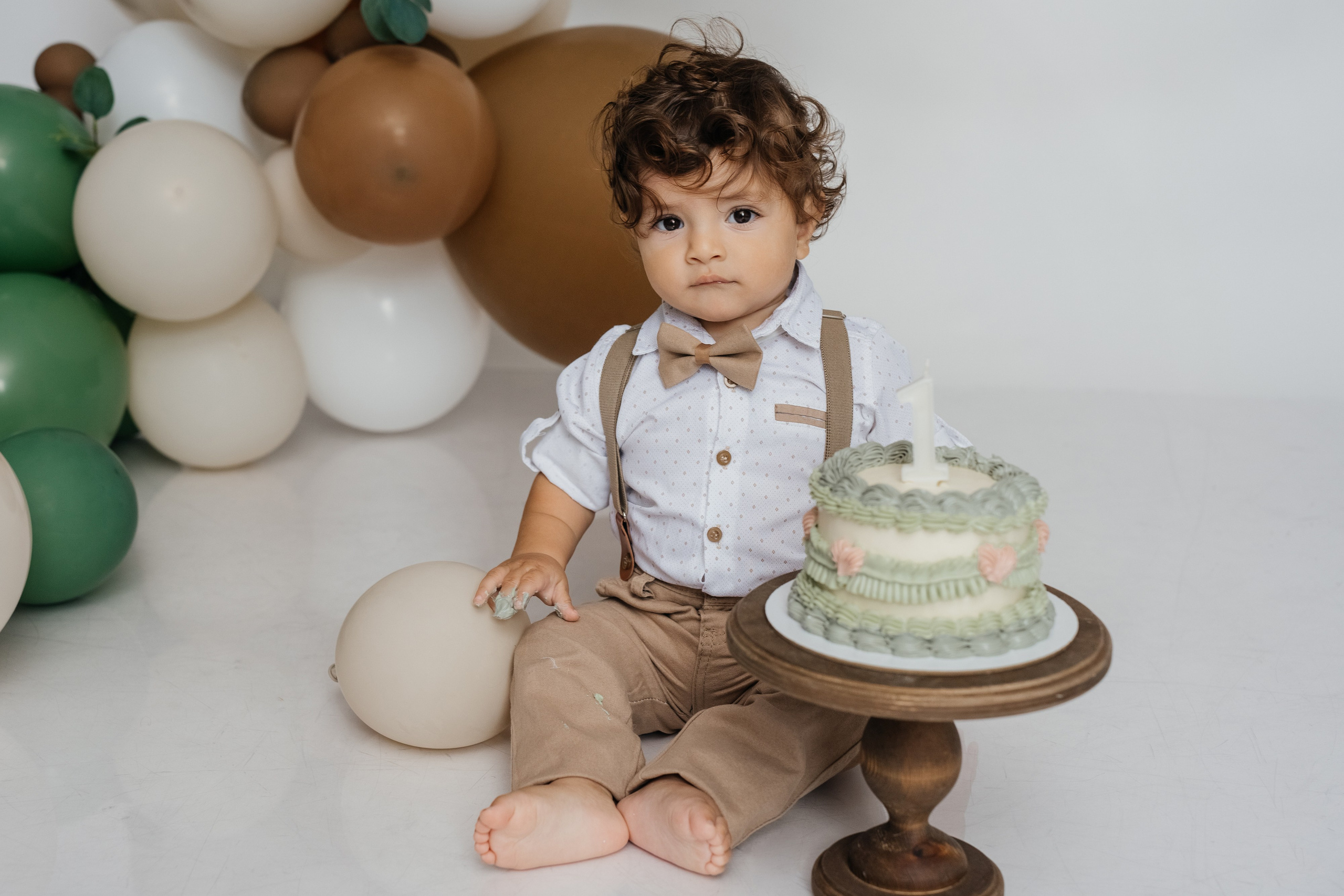 Детский гардероб. Лана Абрамян-Фотограф новорожденных и беременных в Новороссийске Анапе