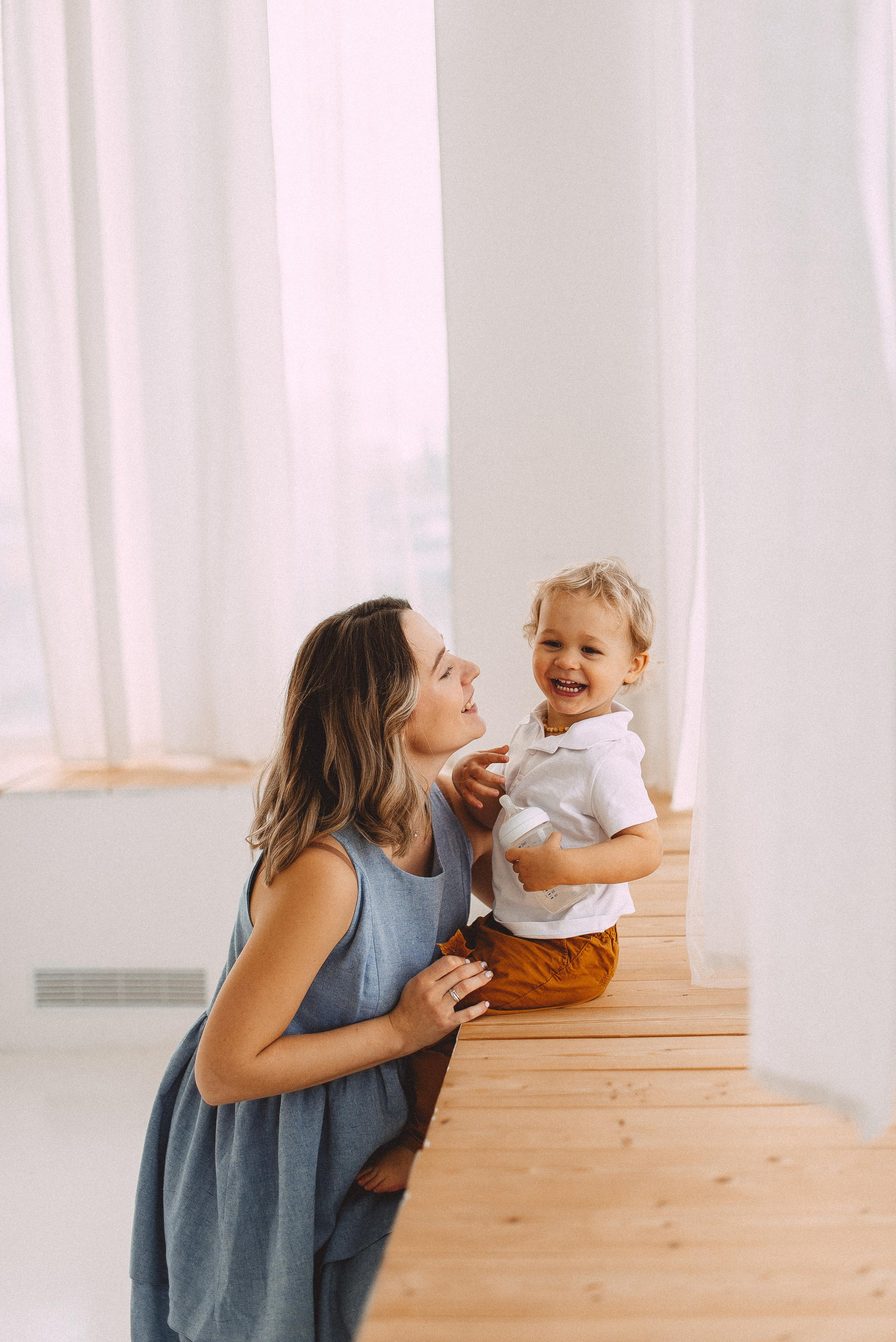 Саша, Петя и Аня в ожидании второго малыша. Семейная фотосессия Бутово Москва фотограф Алина Морщагина