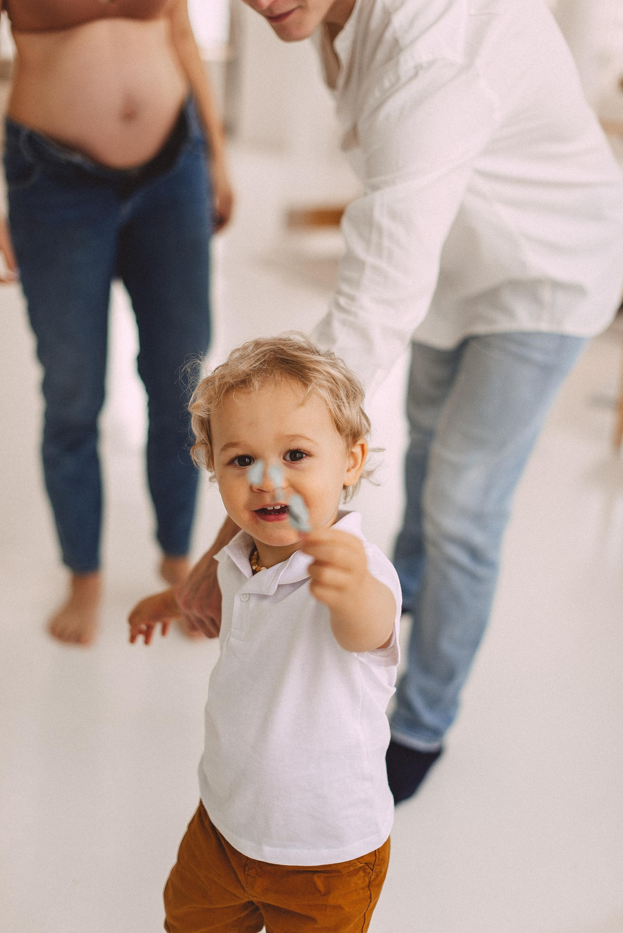 Саша, Петя и Аня в ожидании второго малыша. Семейная фотосессия Бутово Москва фотограф Алина Морщагина