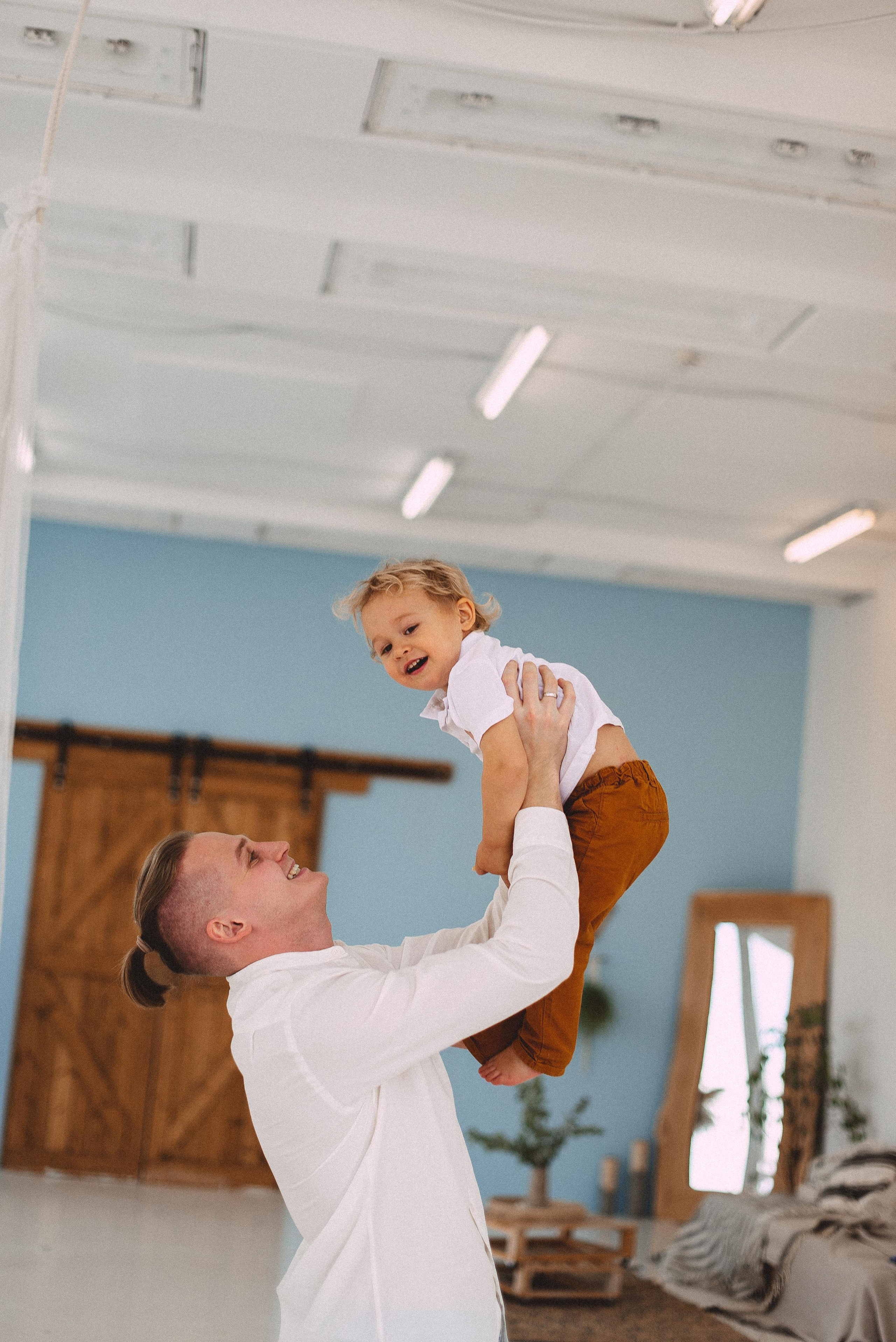 Саша, Петя и Аня в ожидании второго малыша. Семейная фотосессия Бутово Москва фотограф Алина Морщагина