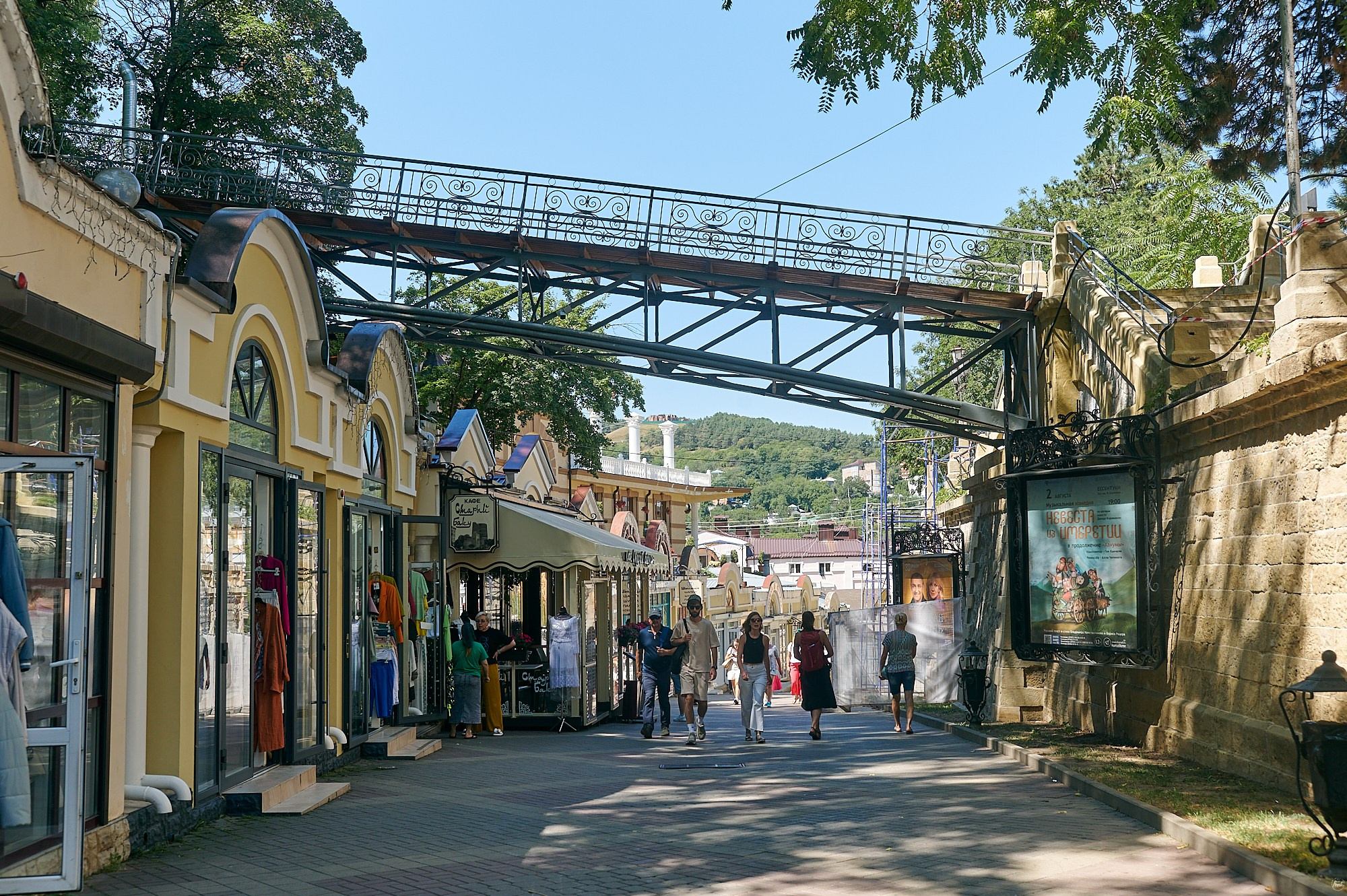 Кисловодск, Россия. Август 2024. Фотографии отовсюду и обо всем