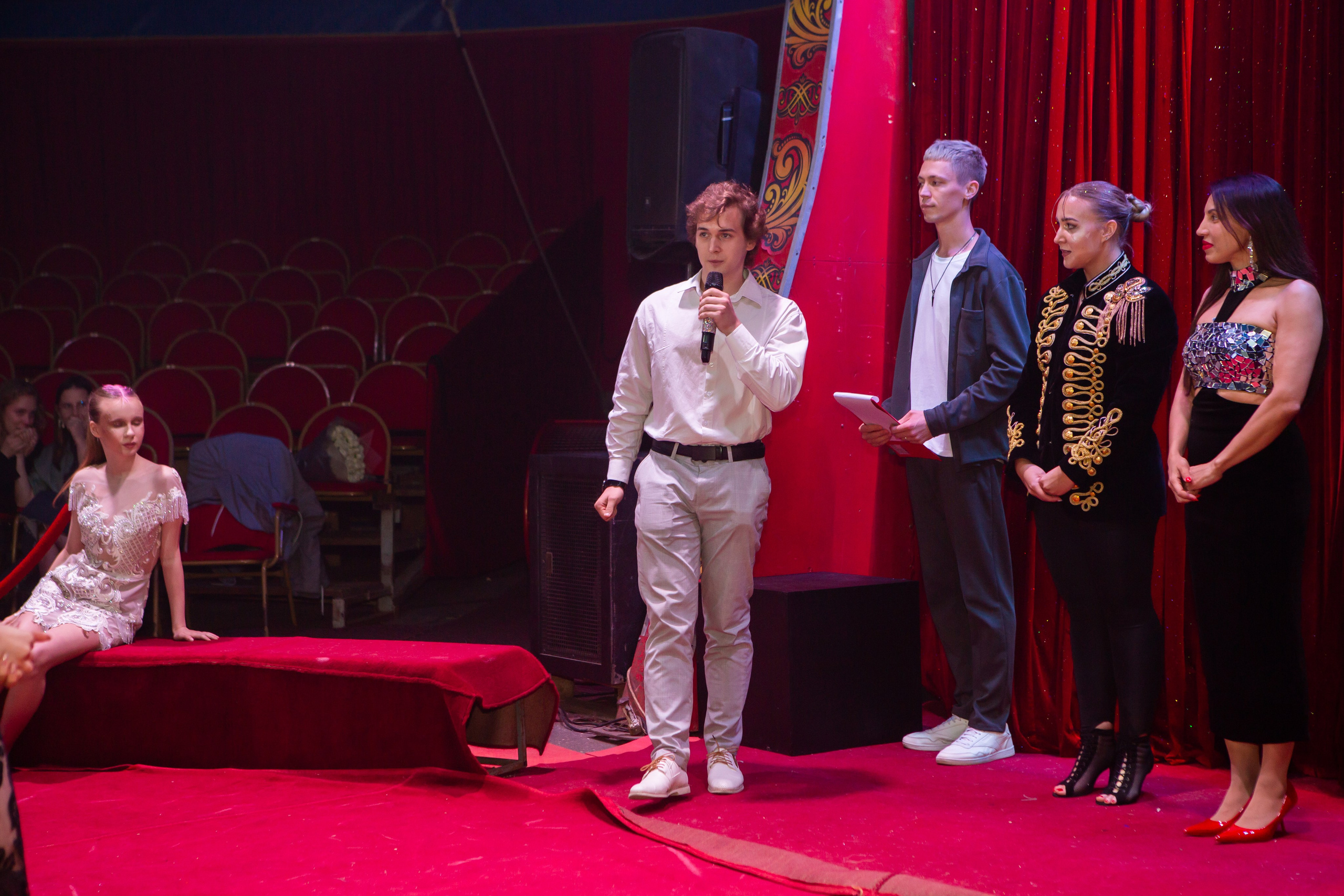 MANEGE SHOW. Репортажный, семейный, свадебный, портретный фотограф