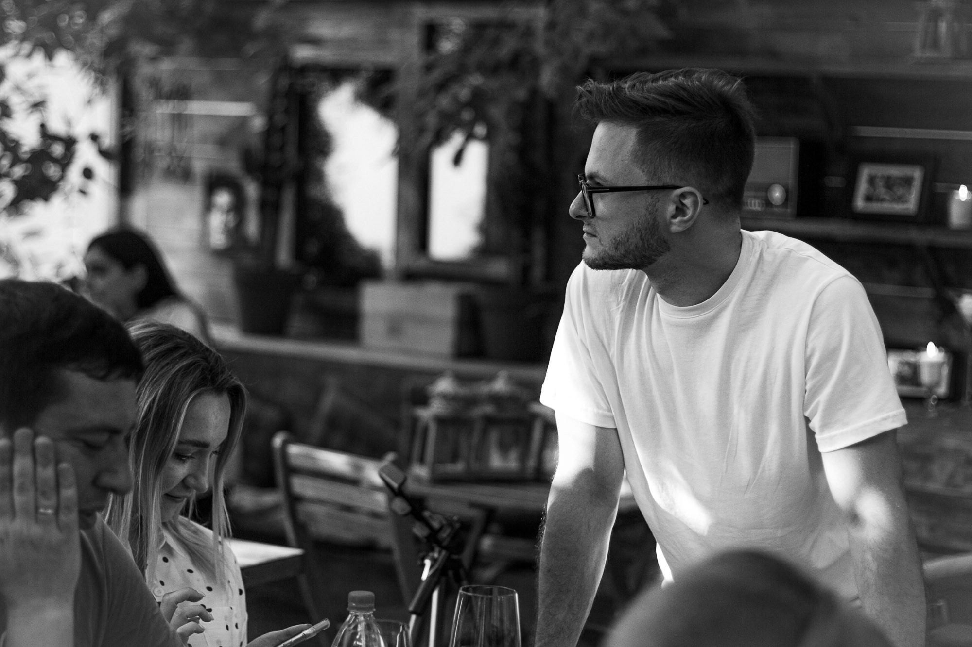 Концерт в летнем кафе Bollo. SaGaFOTO.ru