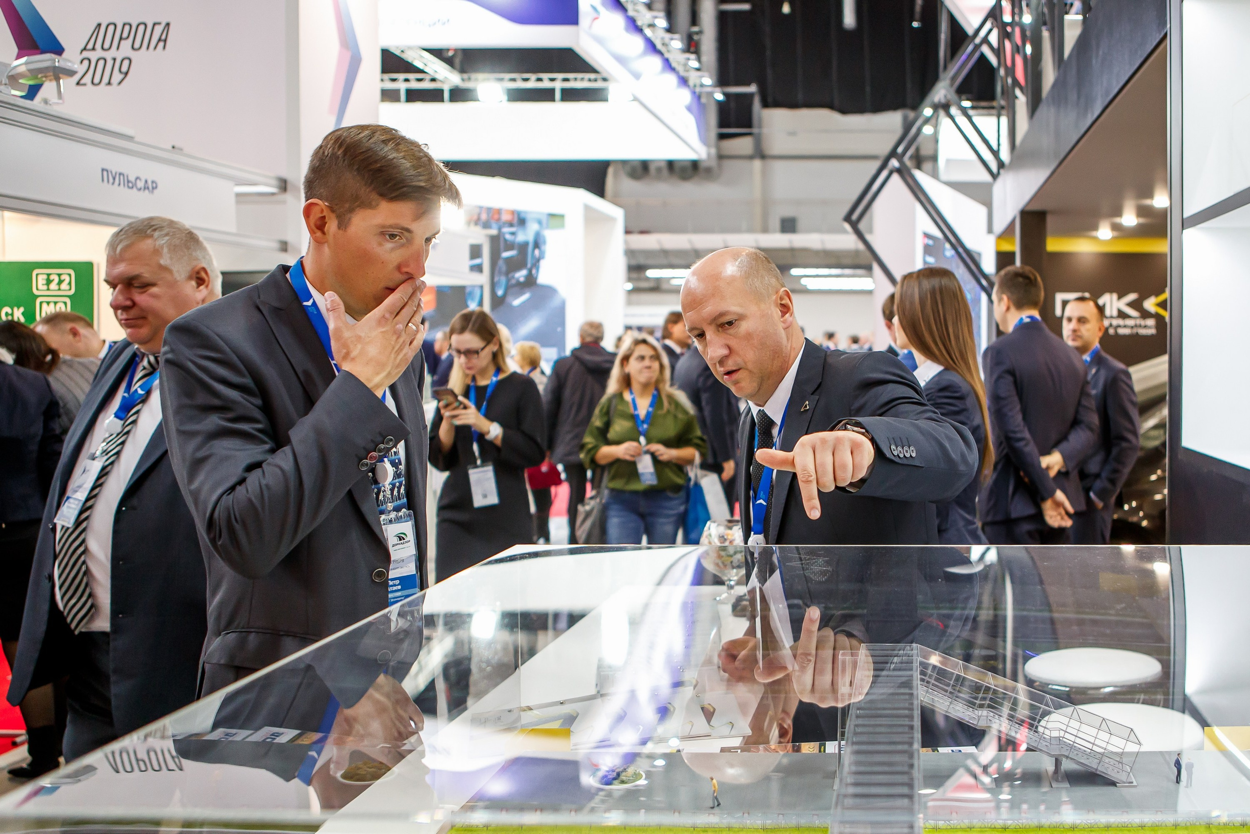 Фотосъёмка работы стенда для Предприятия ПИК. Фотограф на выставку в Москве