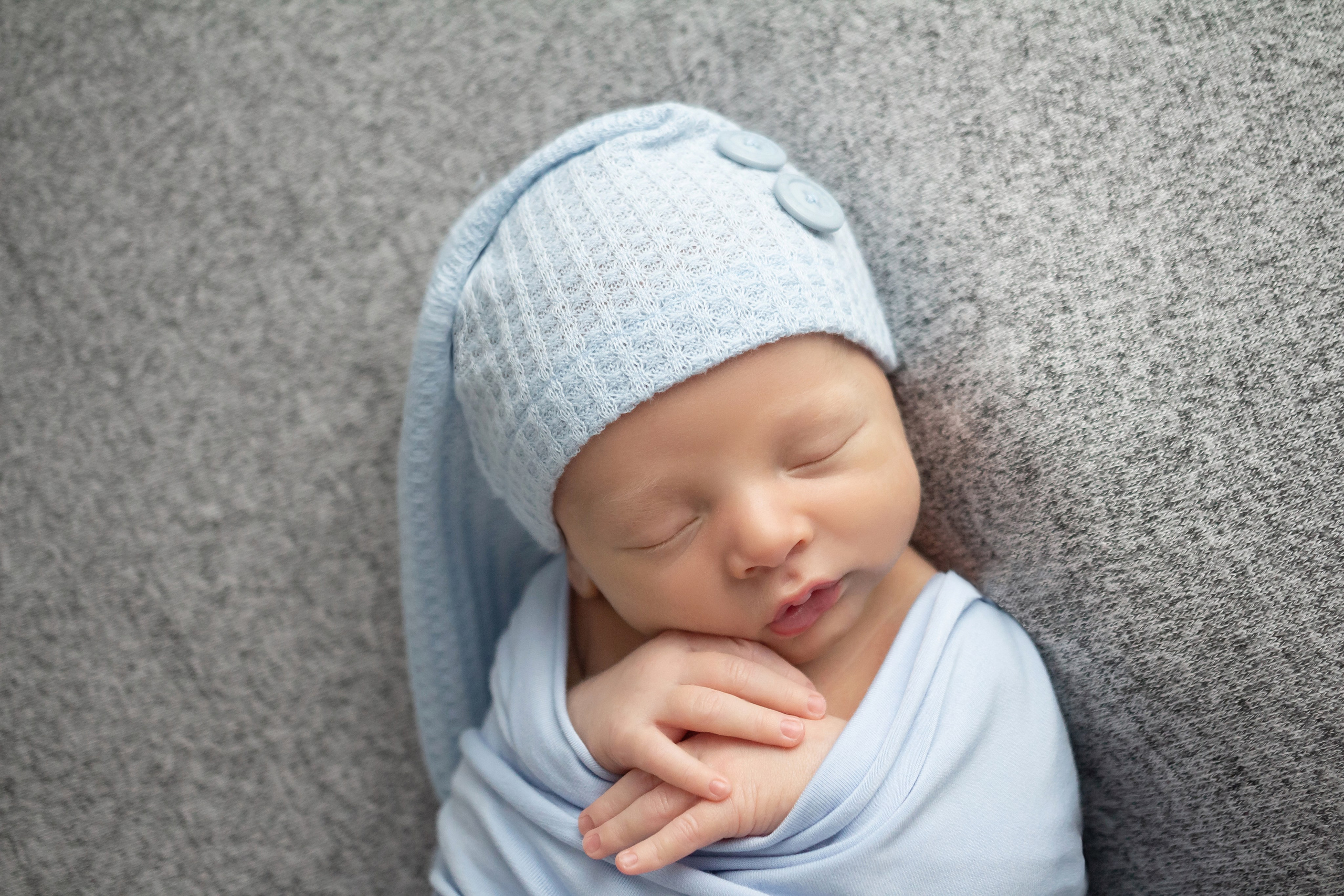 Классический стиль newborn. Фотограф новорождённых Анапа Елена Кушнарь