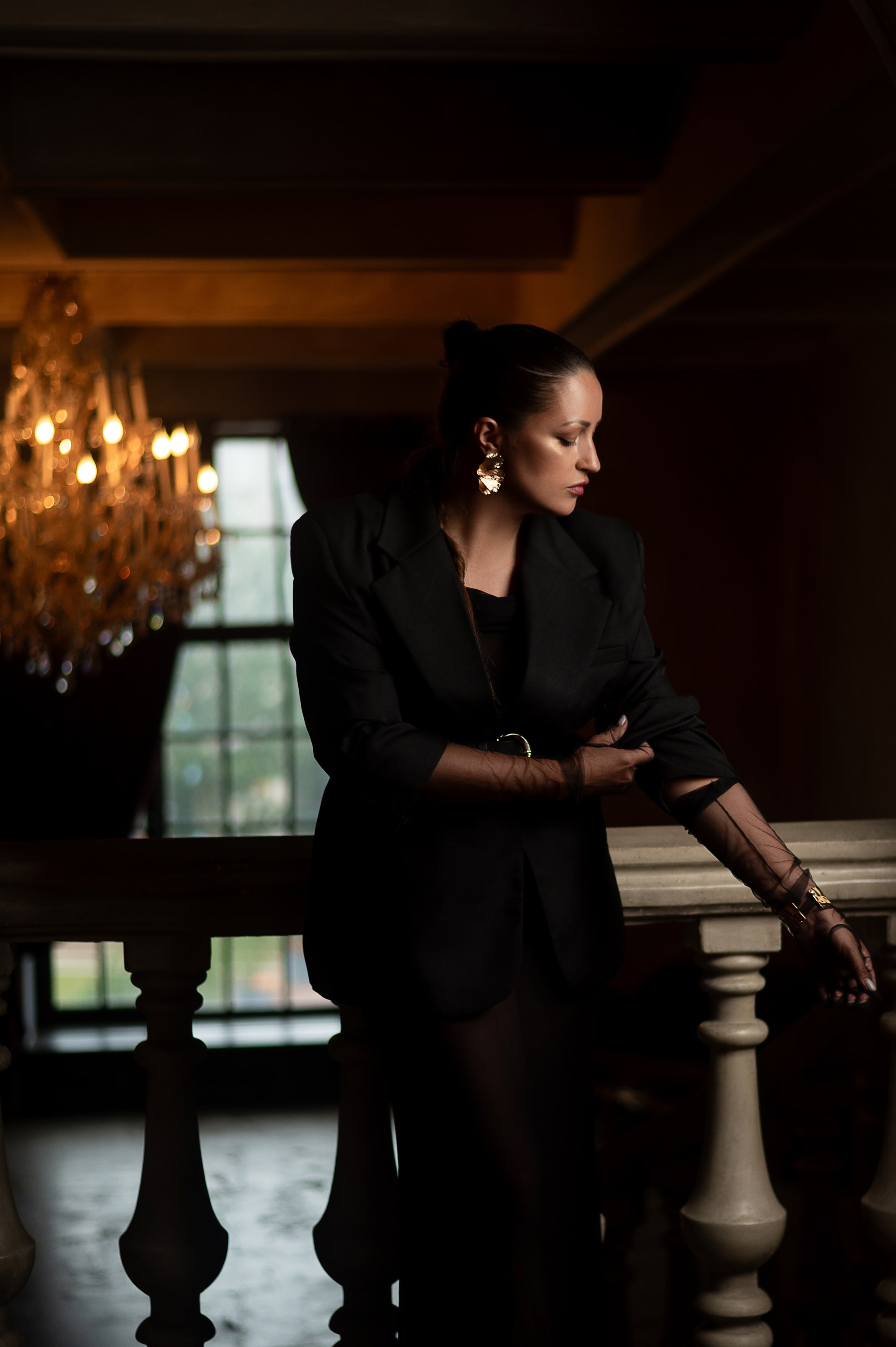 Стильная фотосессия в винтажном зале Питера. Женский фотограф Санкт-Петербург Александра Колий