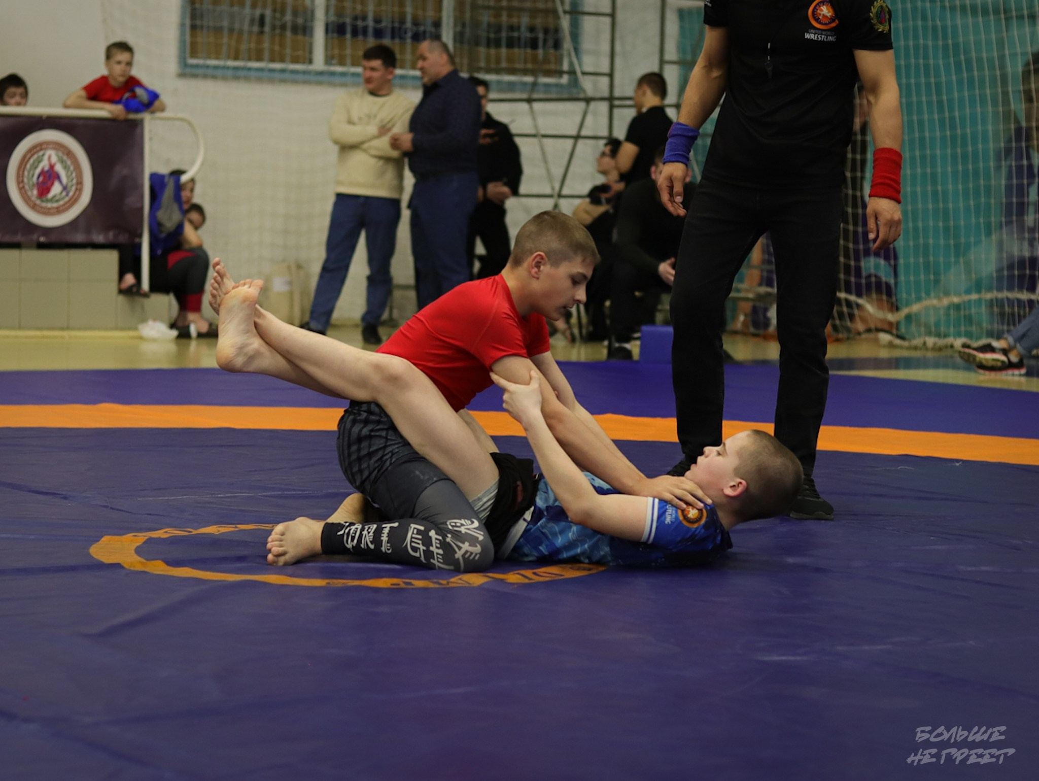 ПЕРВЕНСТВО УРФО ПО СПОРТИВНОЙ БОРЬБЕ ГРЭППЛИНГ И ГРЭППЛИНГ-ГИ. Больше не греет