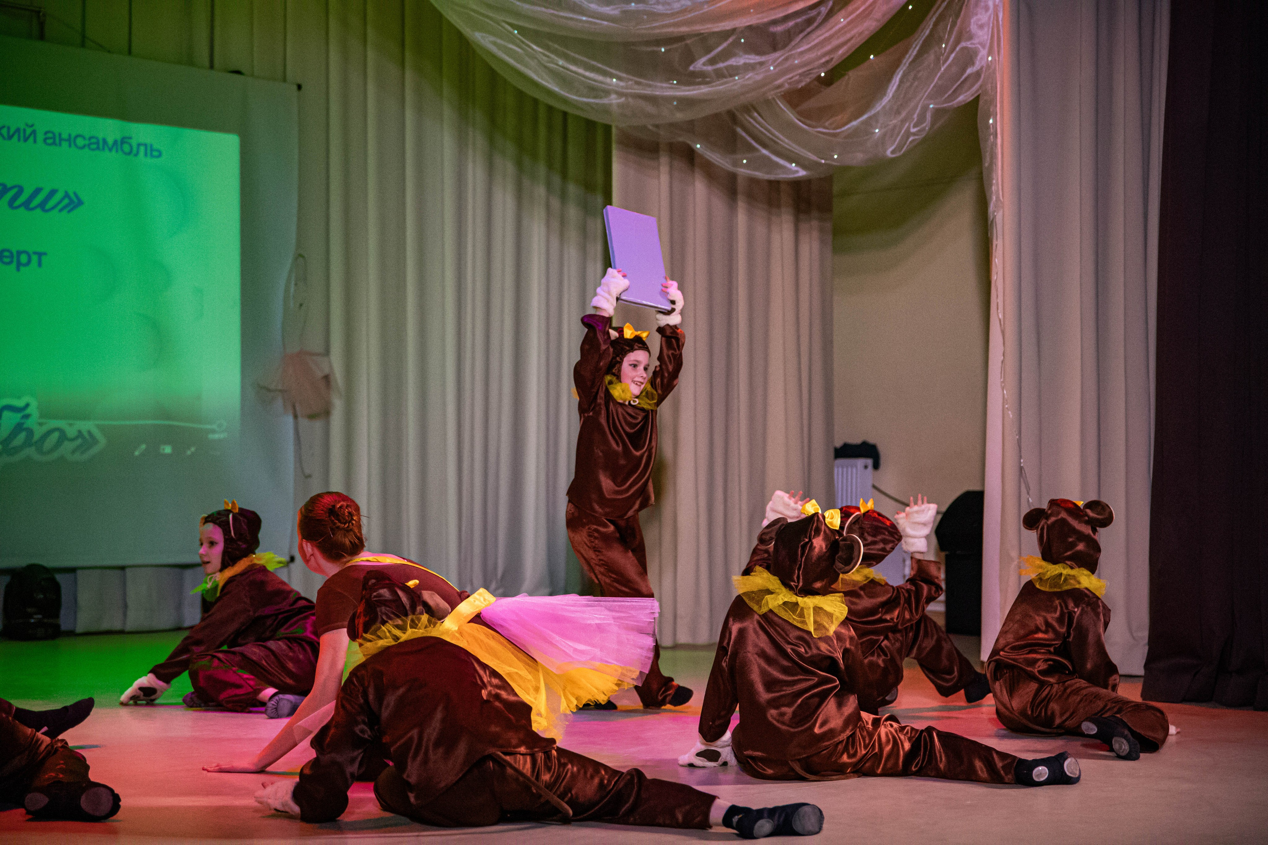 «Конфетти» Юбилейный концерт «Твори Добро». Фотограф Дарья Маташкова