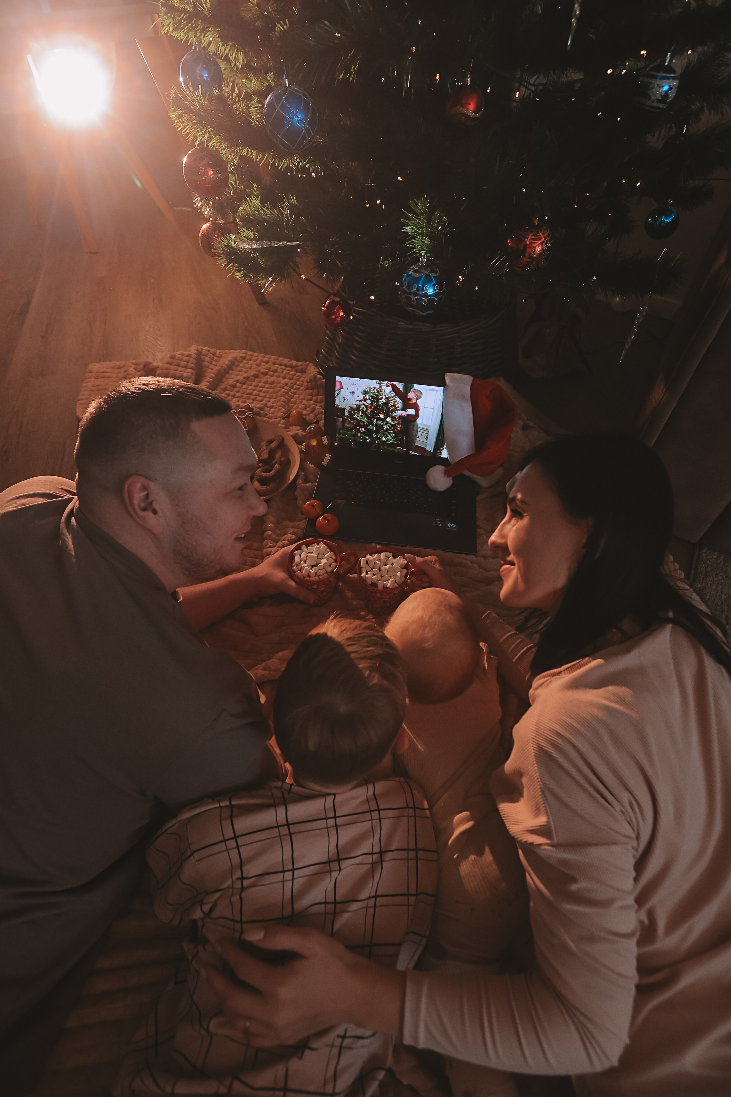 Дома. Семейный фотограф Тюмень, фотограф на роды Салмина Мария