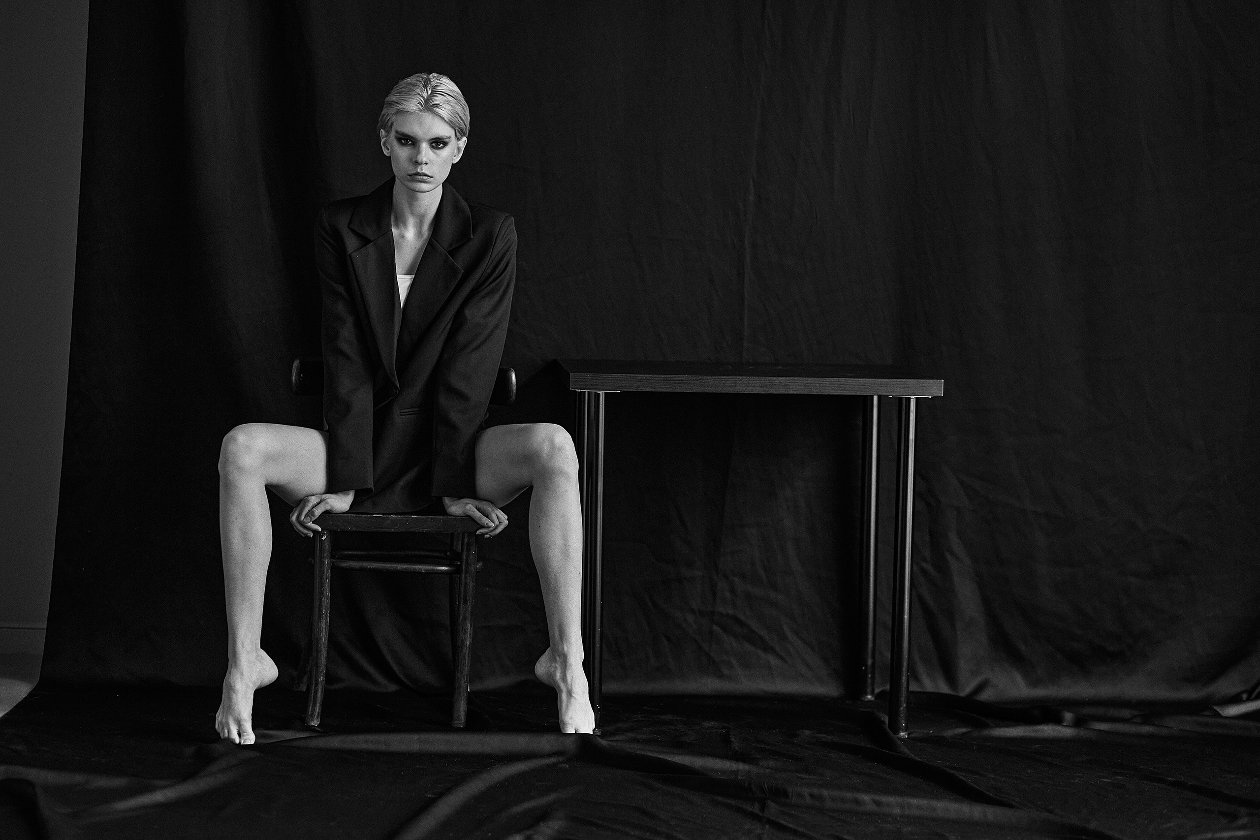 ЧБ фотограф в Сагкт-Петербурге. Портретный и Фэшн фотограф в Санкт-Петербурге. Иван Ковалёв