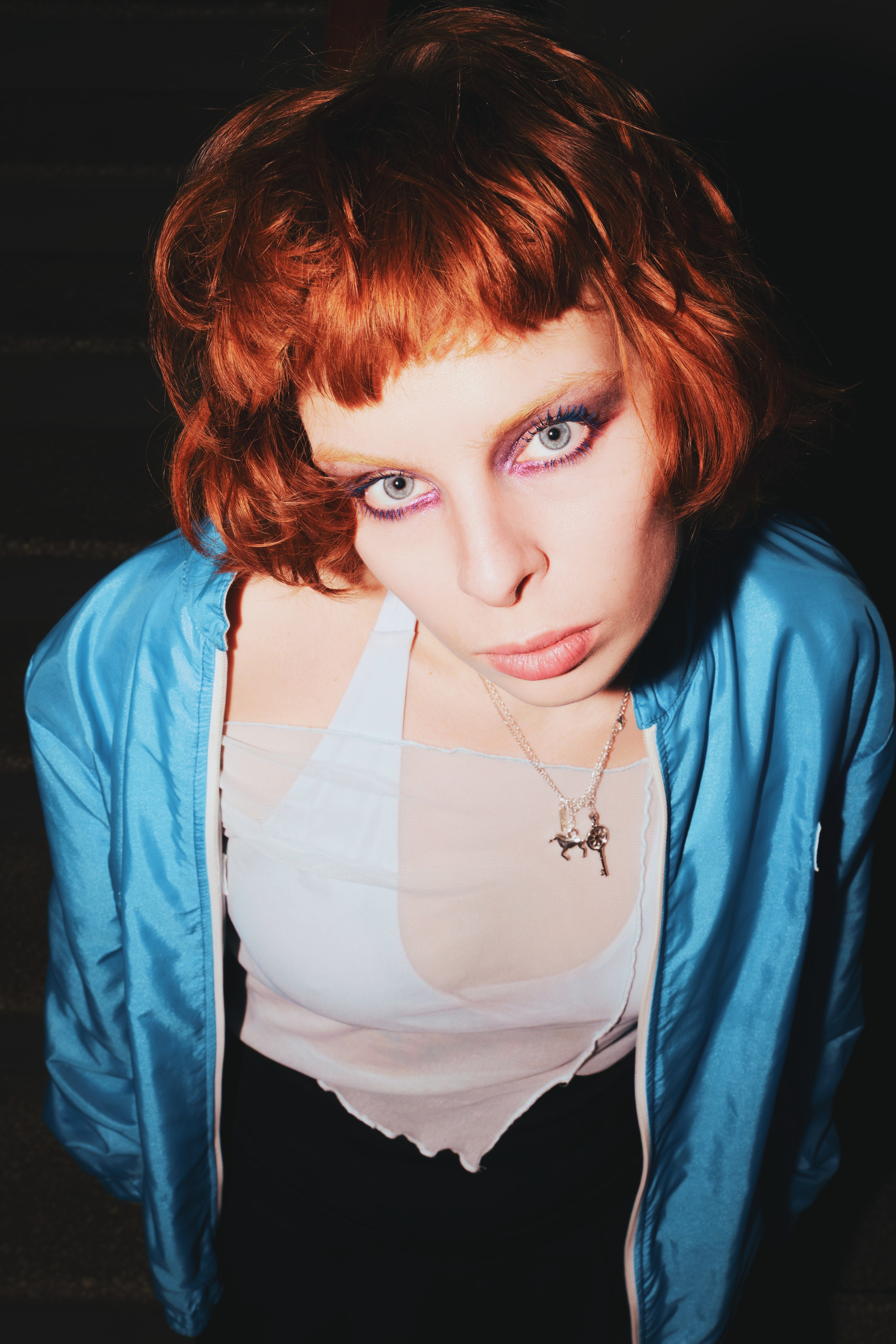 Лу, простой свет в падике. Портретный фотограф из Москвы. Павел Попов