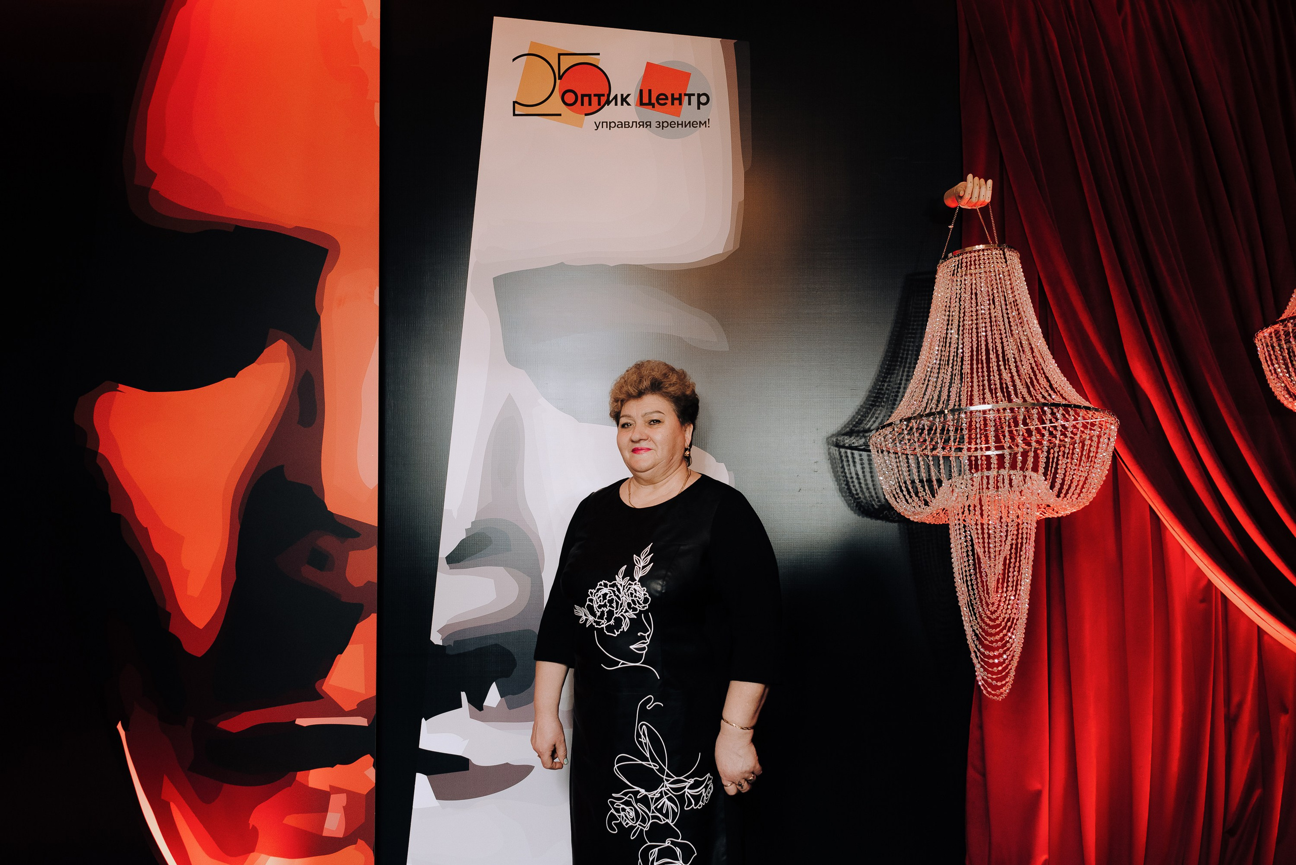 СПЕКТАКЛЬ «ВОЛШЕБНЫЕ ОЧКИ» ОПТИК-ЦЕНТР. Репортажный фотограф Зуев Роман г. Челябинск