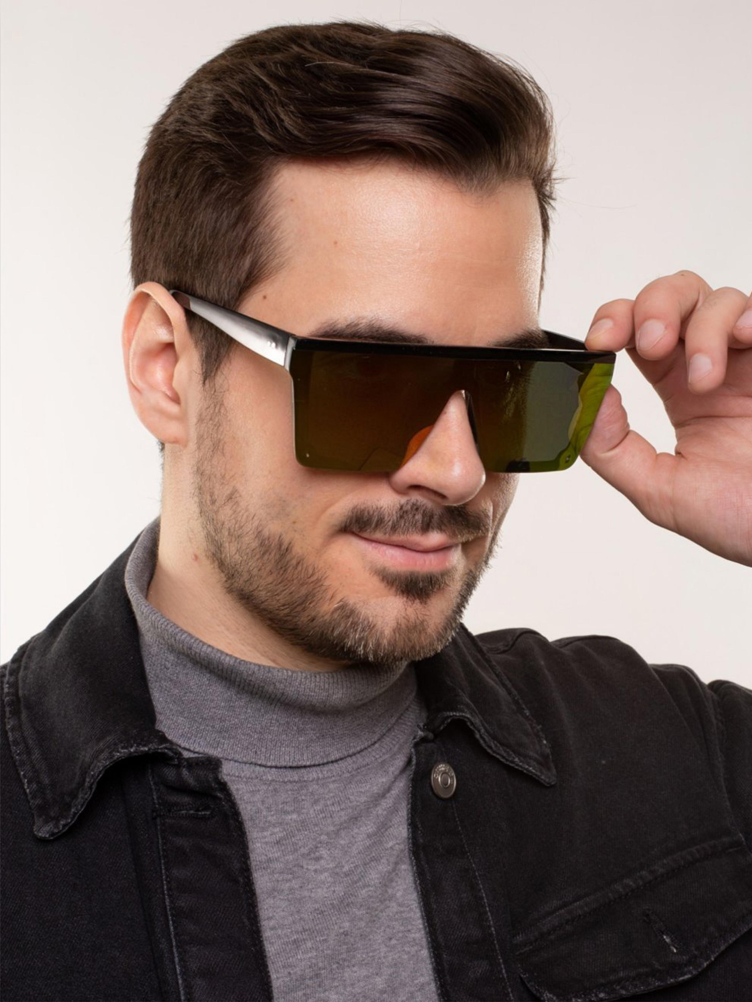 Модельная съемка на циклораме для маркетплейсов. ТМ Продакшн — Съемка для маркетплейсов в Москве