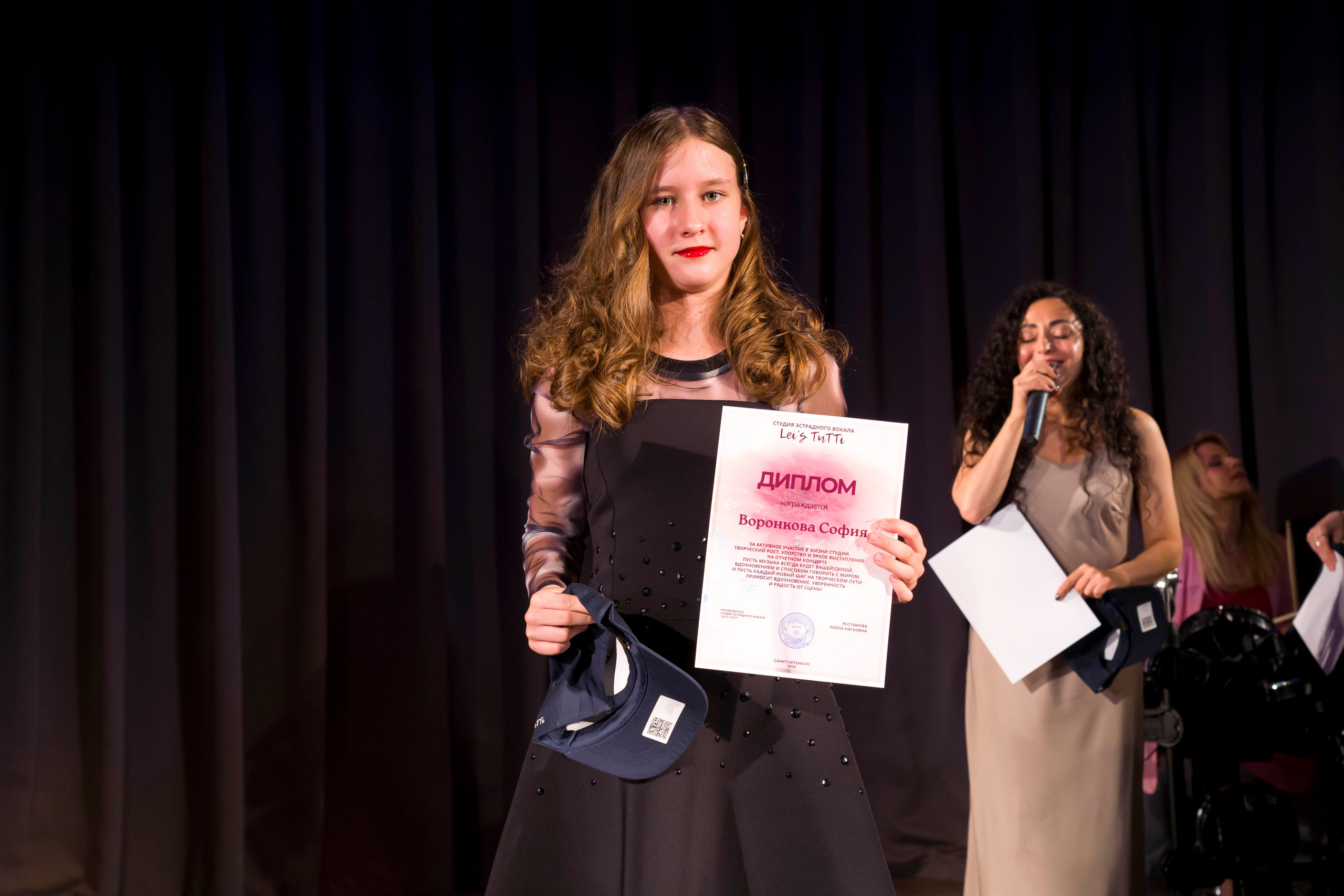 Концерт вокальной студии. Фотограф в Санкт-Петербурге. Репортажная и все съёмки для бизнеса