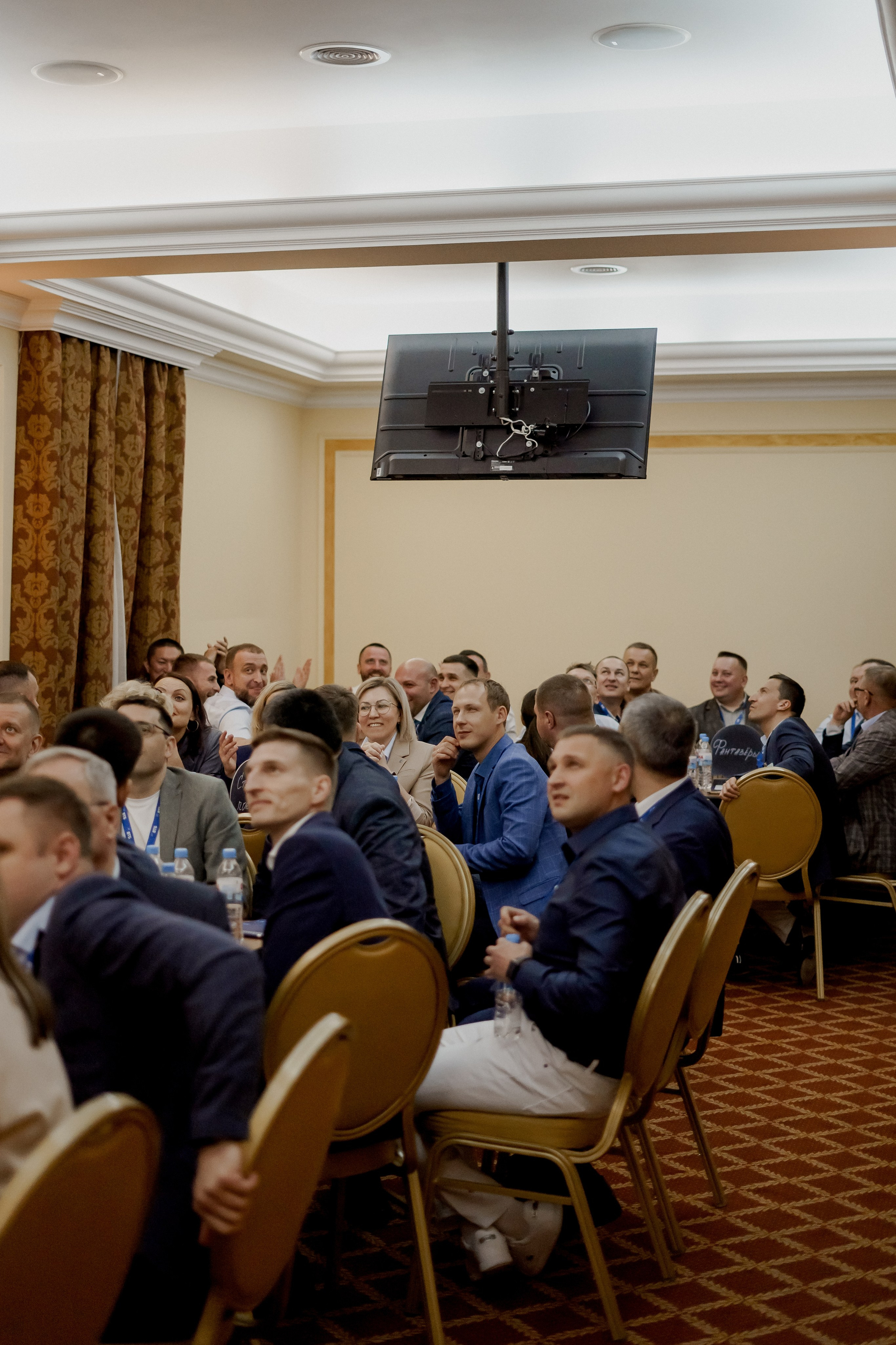 Втб. Фотограф Валерия Крахмалева