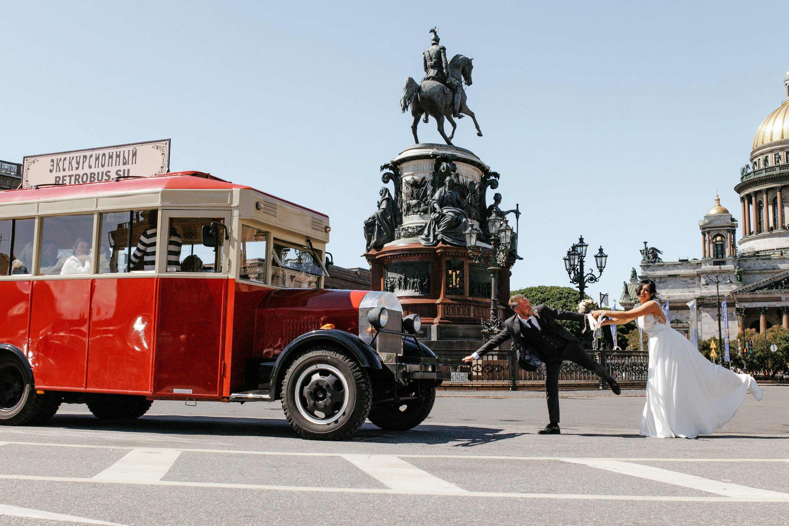 Свадьба в Питере весной. Свадебный фотограф СПБ