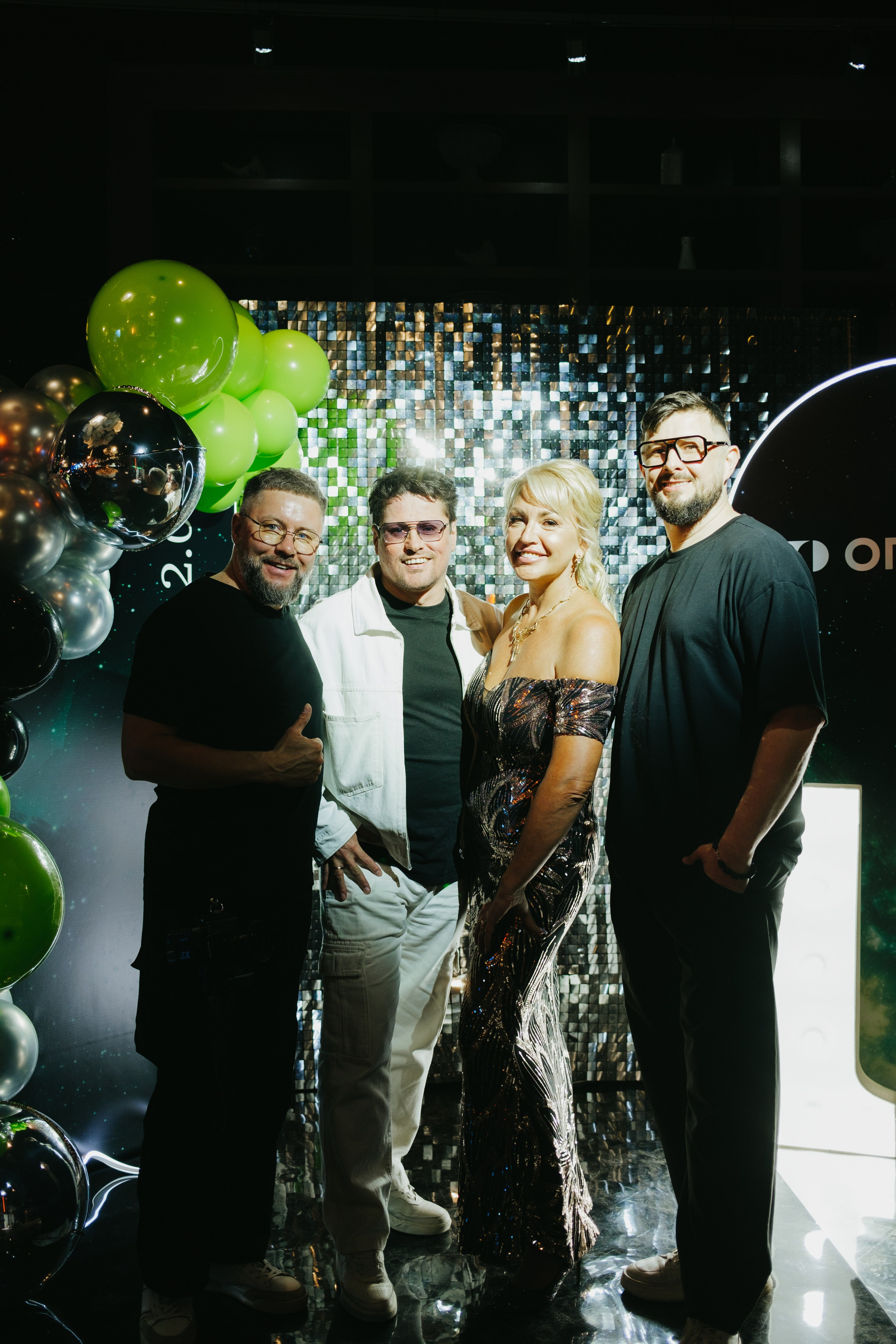 Корпоратив в Сириусу (Адлер) 10 лет компании. Свадебный фотограф Денис Ожигин в Краснодаре и крае. Эмоциональная и стильная съемка вашего дня