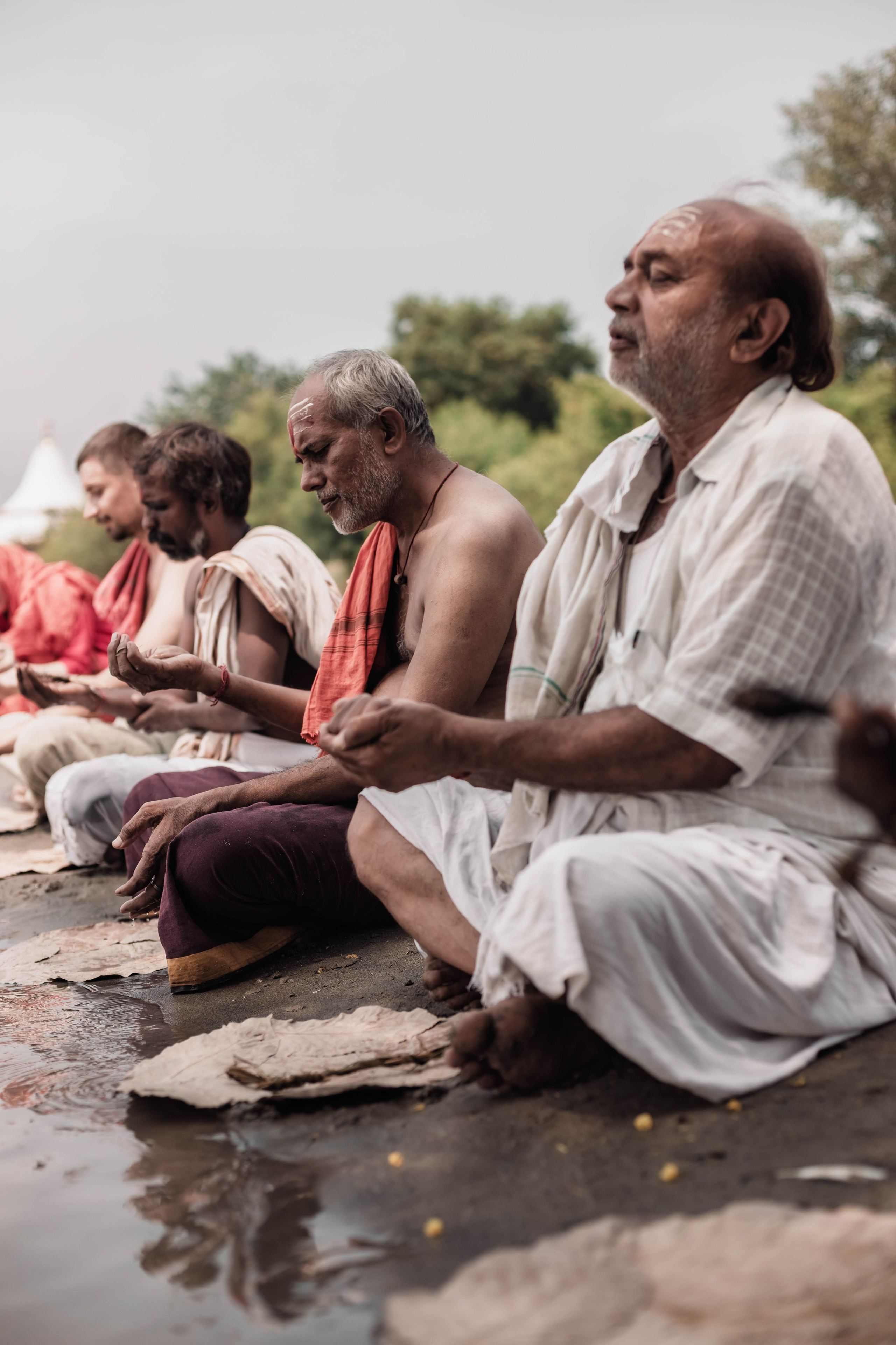 Pitri Paksha yagyas & poojas Devraha Baba ji ashram. Mariam Bagdasaryan
