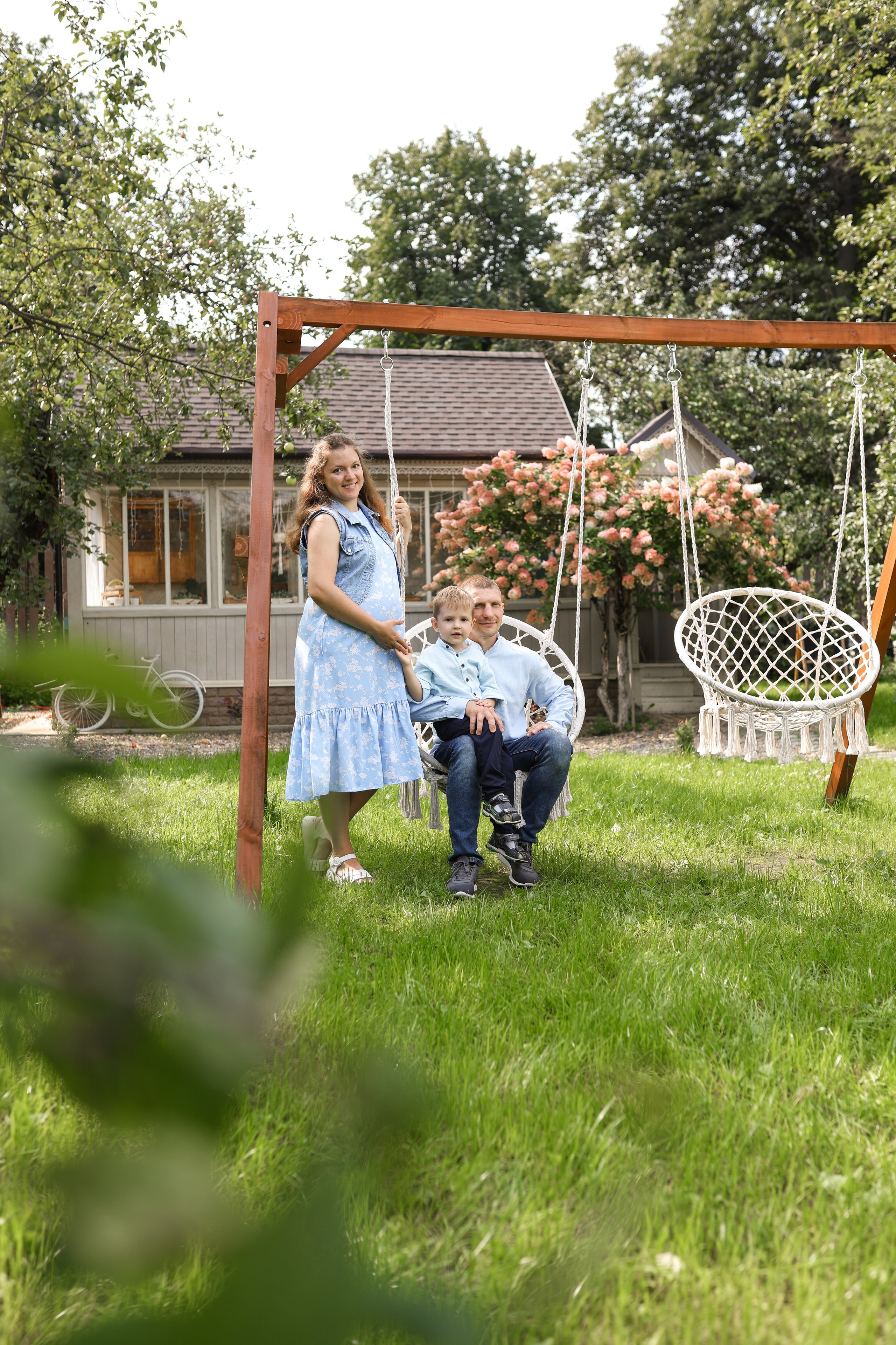 Фотосессия беременности в загородной студии Купавна. Фотограф в Железнодорожном и Балашихе
