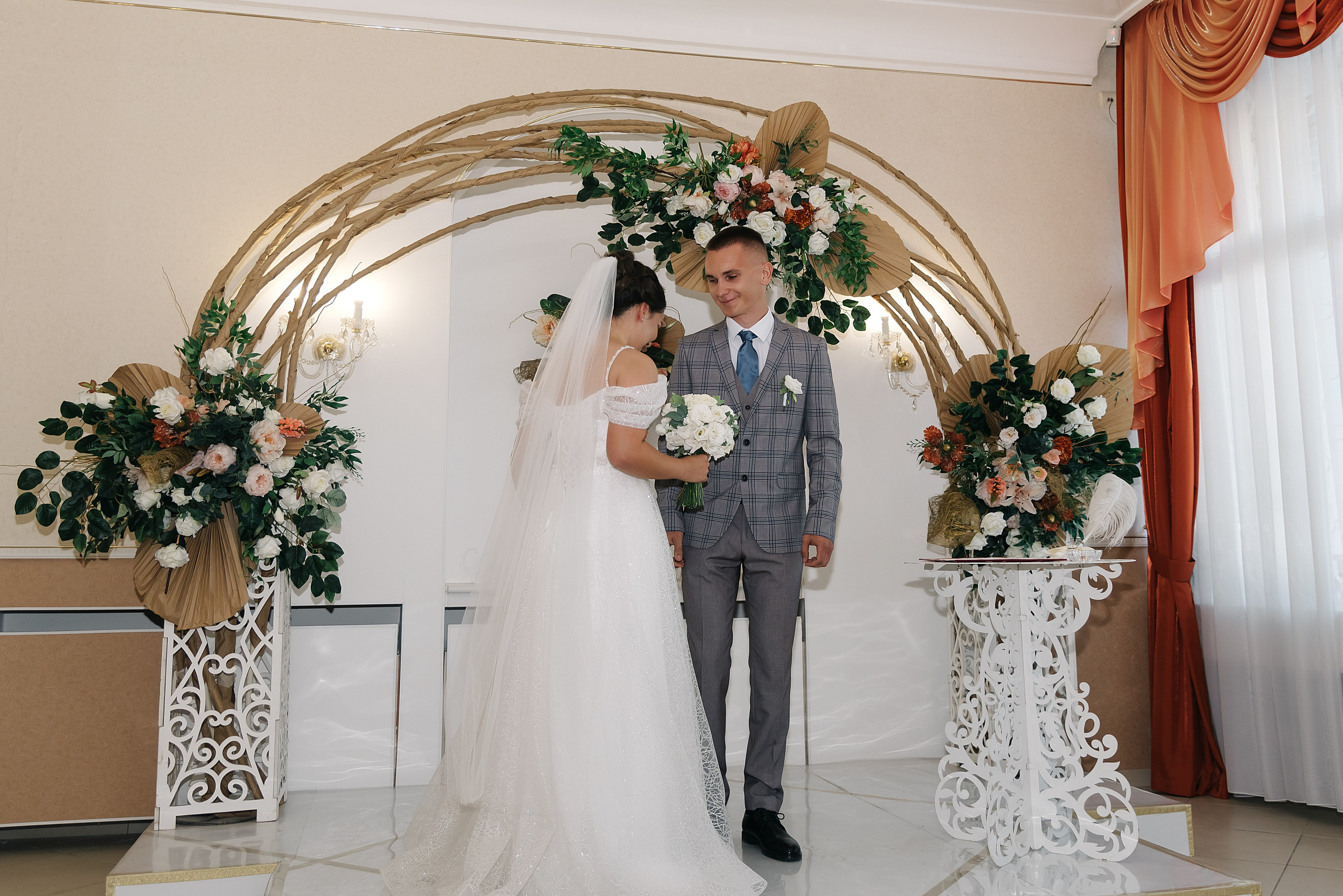 Роман и Карина. Фотограф Волжский Екатерина Егорова