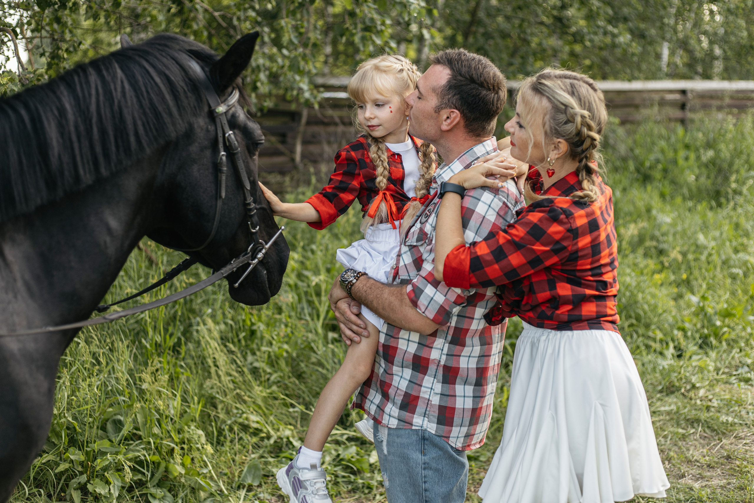 Семейная прогулка с лошадкой. Семейный и детский фотограф в Рязани Васюгова Мария
