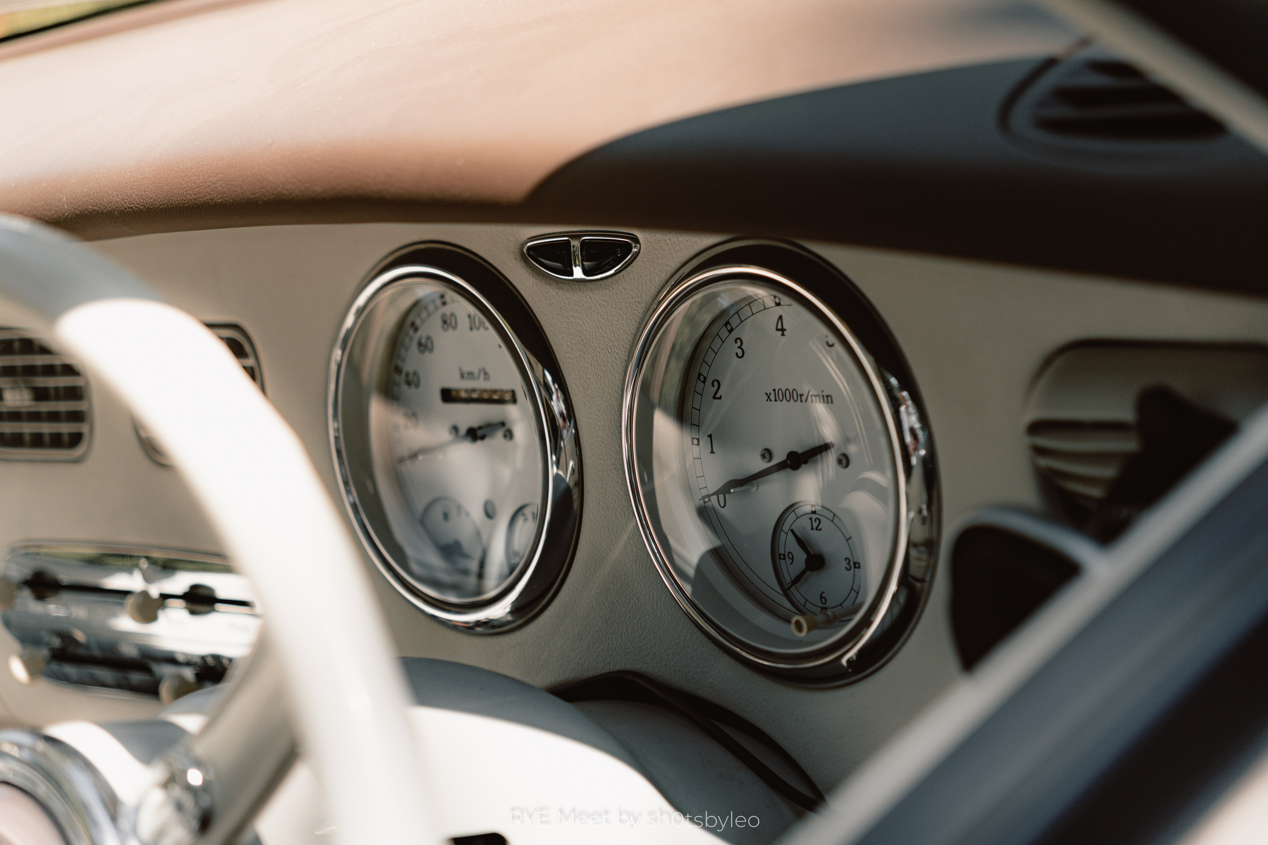 Масштабный летний фестиваль RYE Meet — встреча клуба любителей автомобилей старше 25-лет. Автомобильный фотограф Антон Цырулев