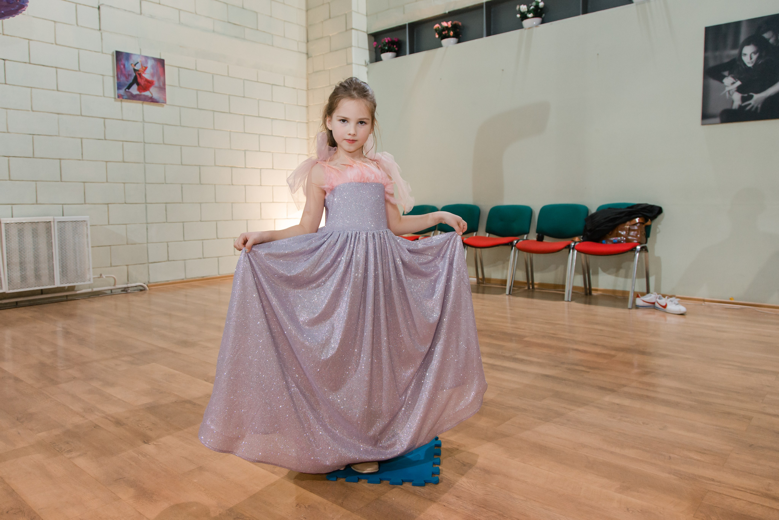 Фотосъемка детского дня рожденья. Видеосъемка и фотосъемка свадеб. Фотограф и оператор на свадьбу. Видеосъемка подкастов, собственная видео-фотостудии. Предметная фотосъемка