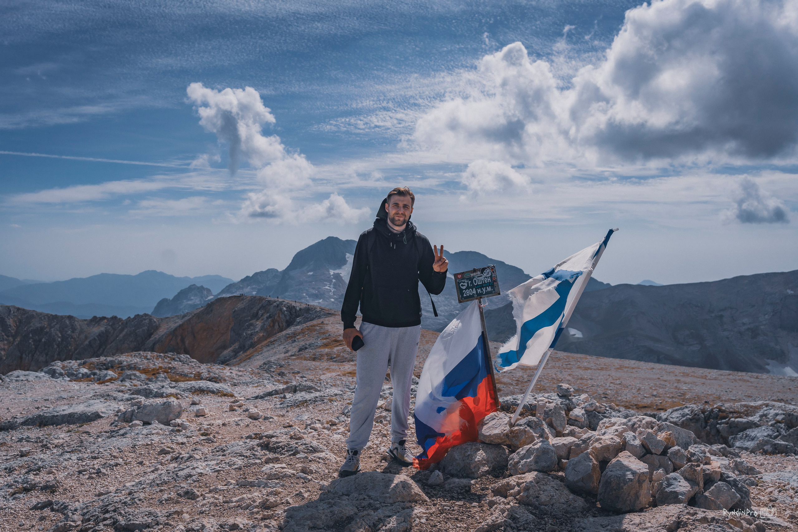 Поход на Оштен с командой Мадьяр 10.09.24. Репортажный фотограф в Краснодаре Рындин Дмитрий