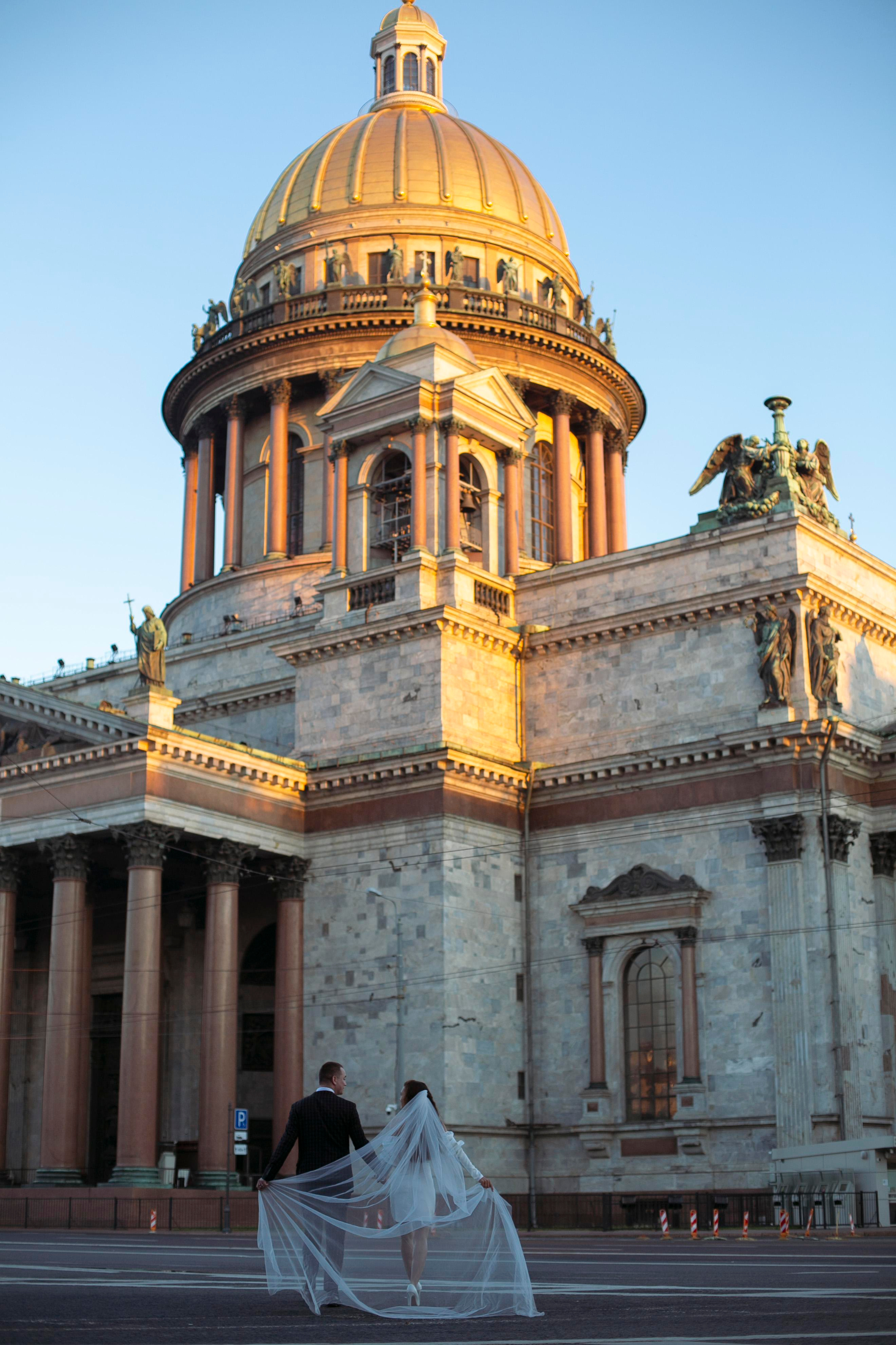 M+E. Photographer in Cyprus
