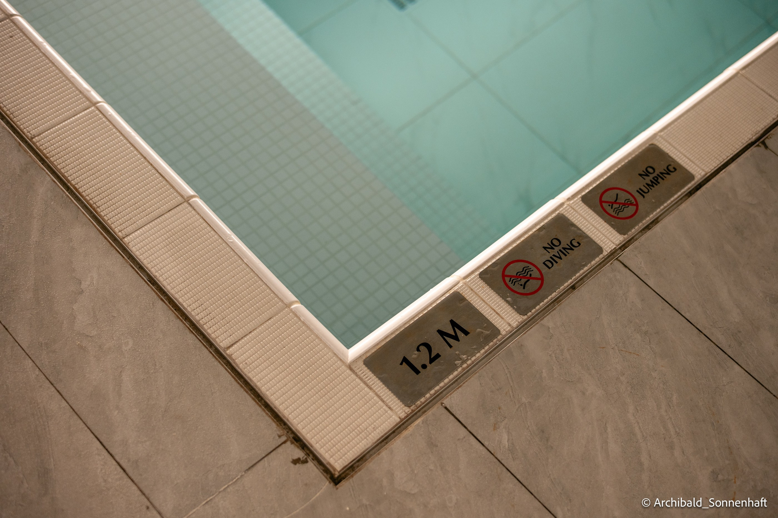 Couple of days in Thai. Photographer in Guangzhou, China. Archibald Sonnenhaft