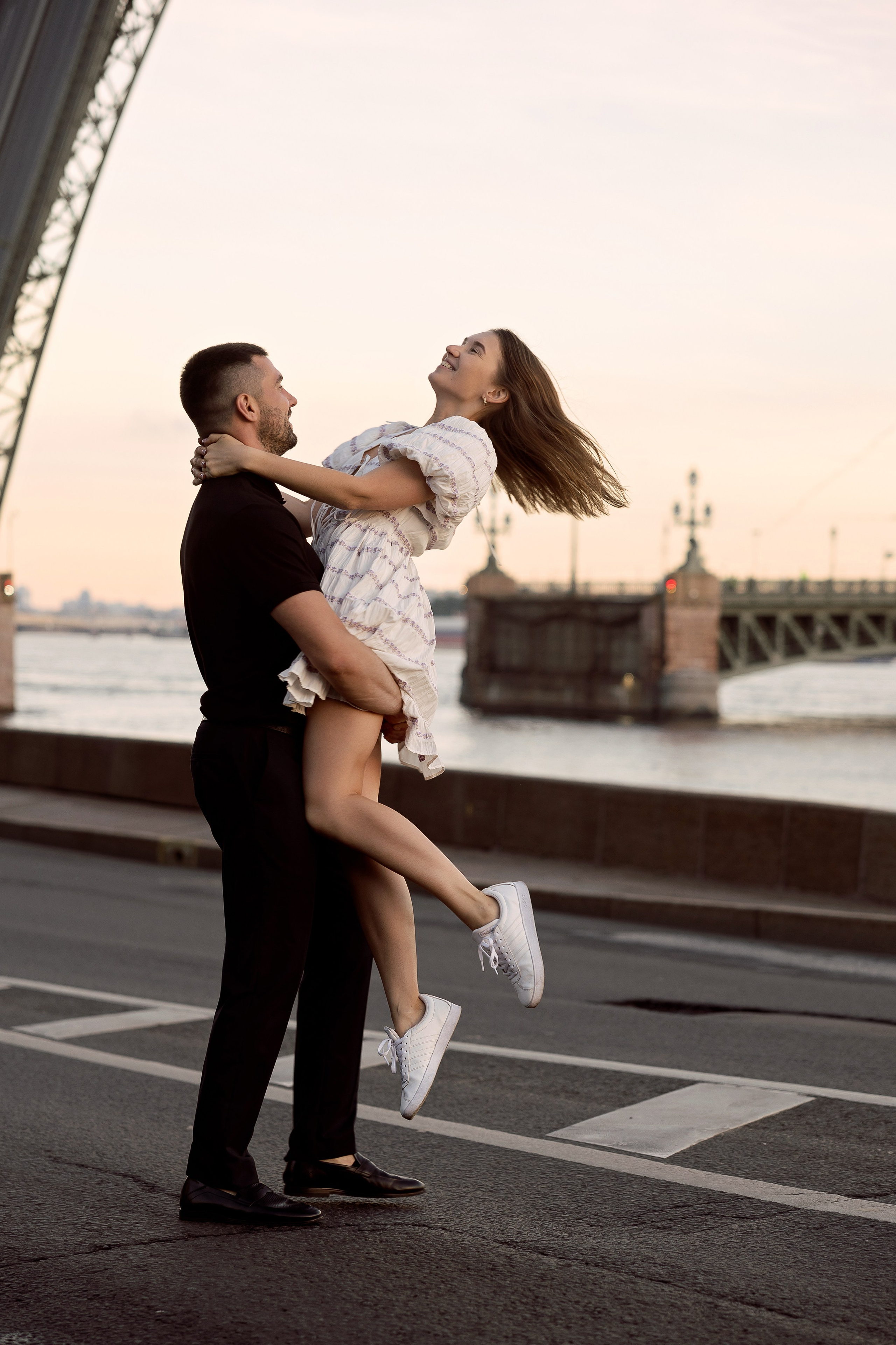 Рината и Кирилл лав стори. Свадебный фотограф в Санкт-Петербурге Павел Резниченко