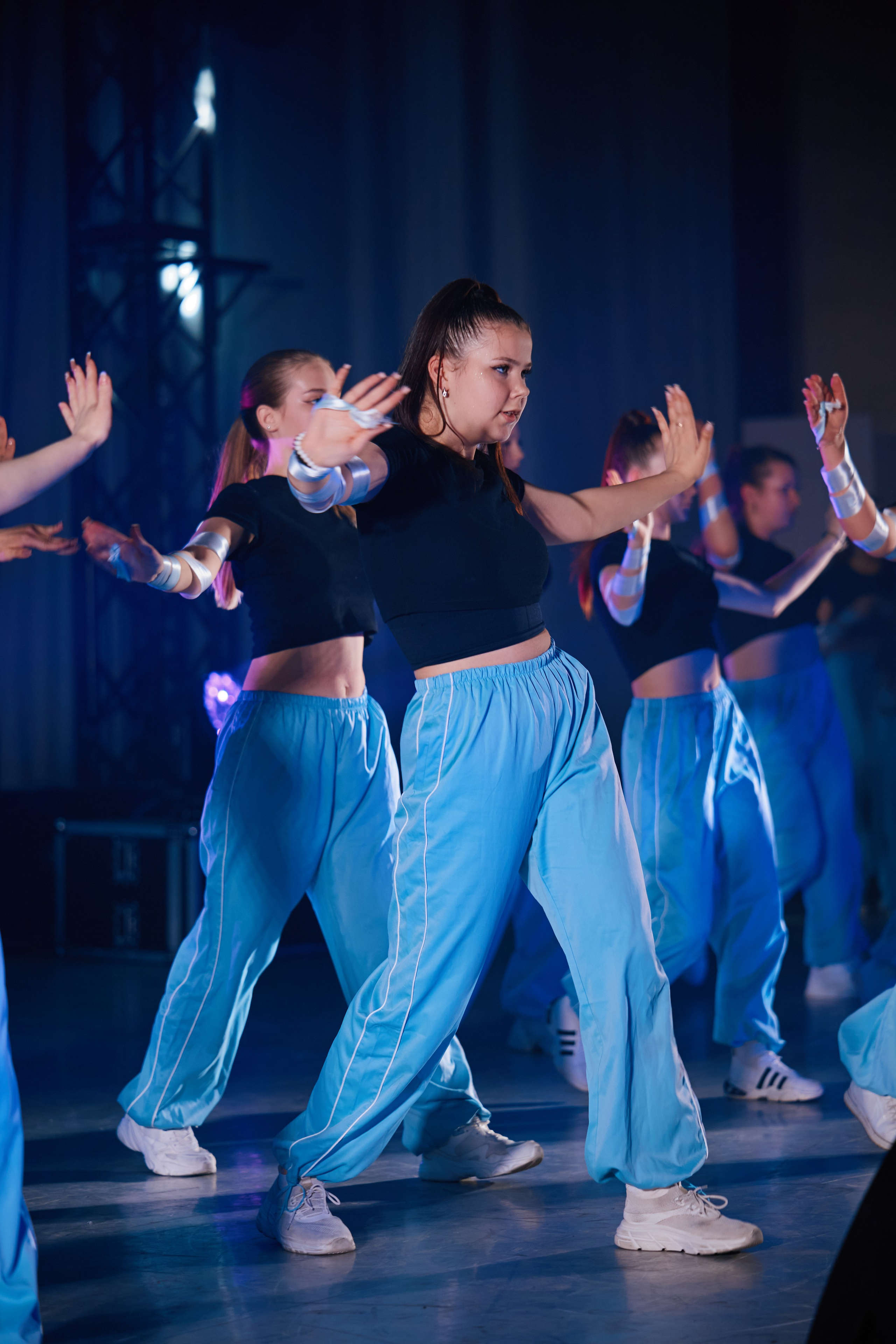 VIVA GLAM Отчетный концерт. Фотограф и видеограф в Кургане Леонид Корнильев