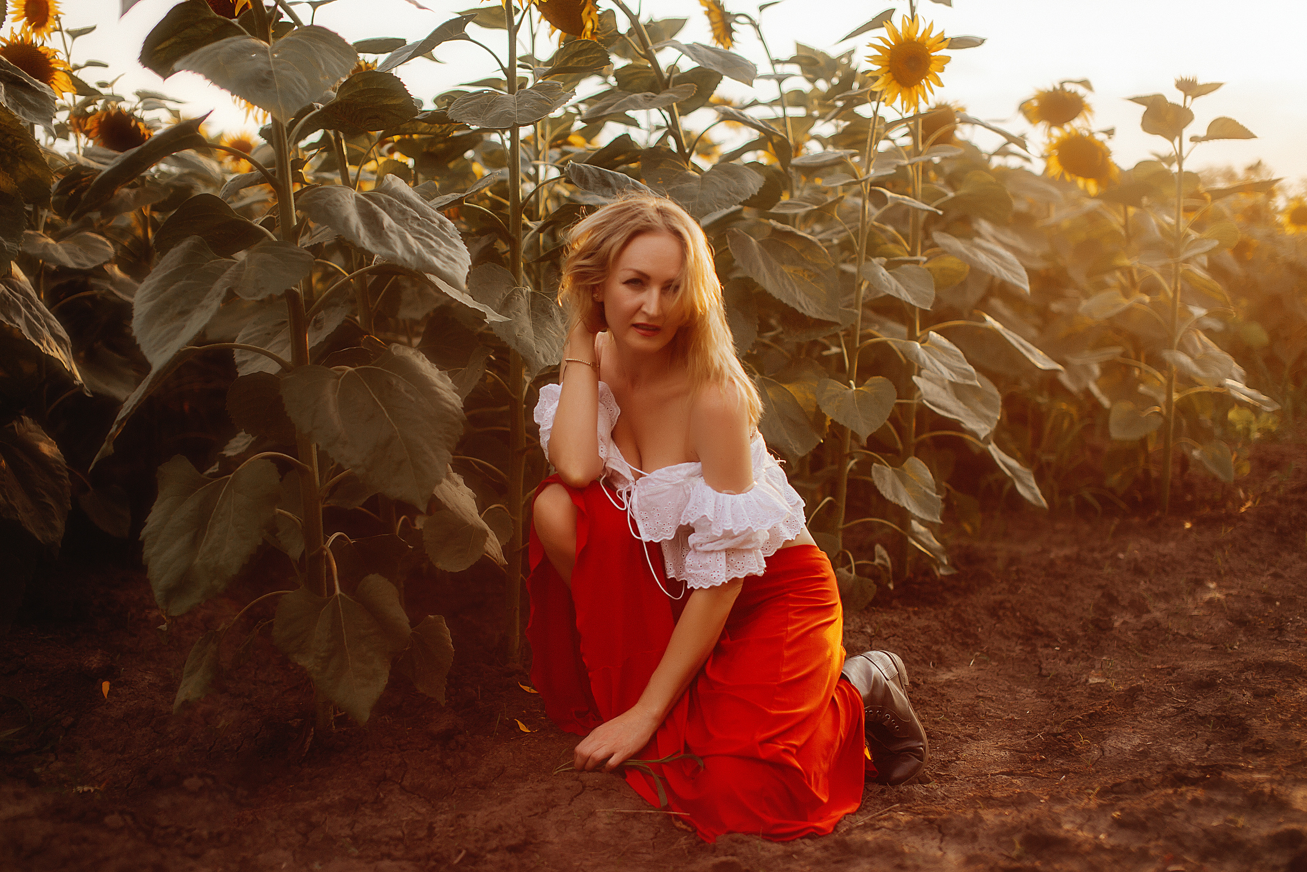 В подсолнухах. Свадебный и семейный фотограф/видеограф в Краснодаре Наталья Осинская