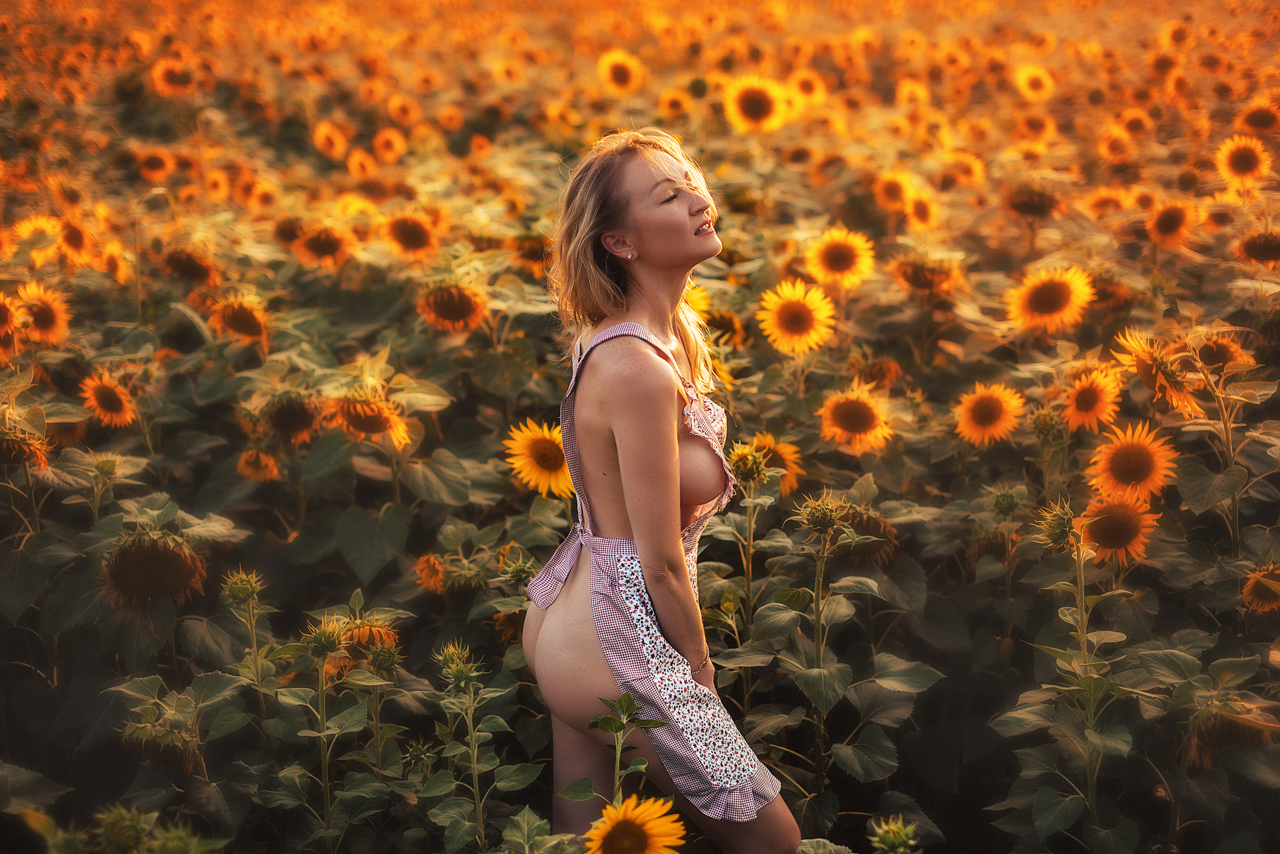 В подсолнухах. Свадебный и семейный фотограф/видеограф в Краснодаре Наталья Осинская