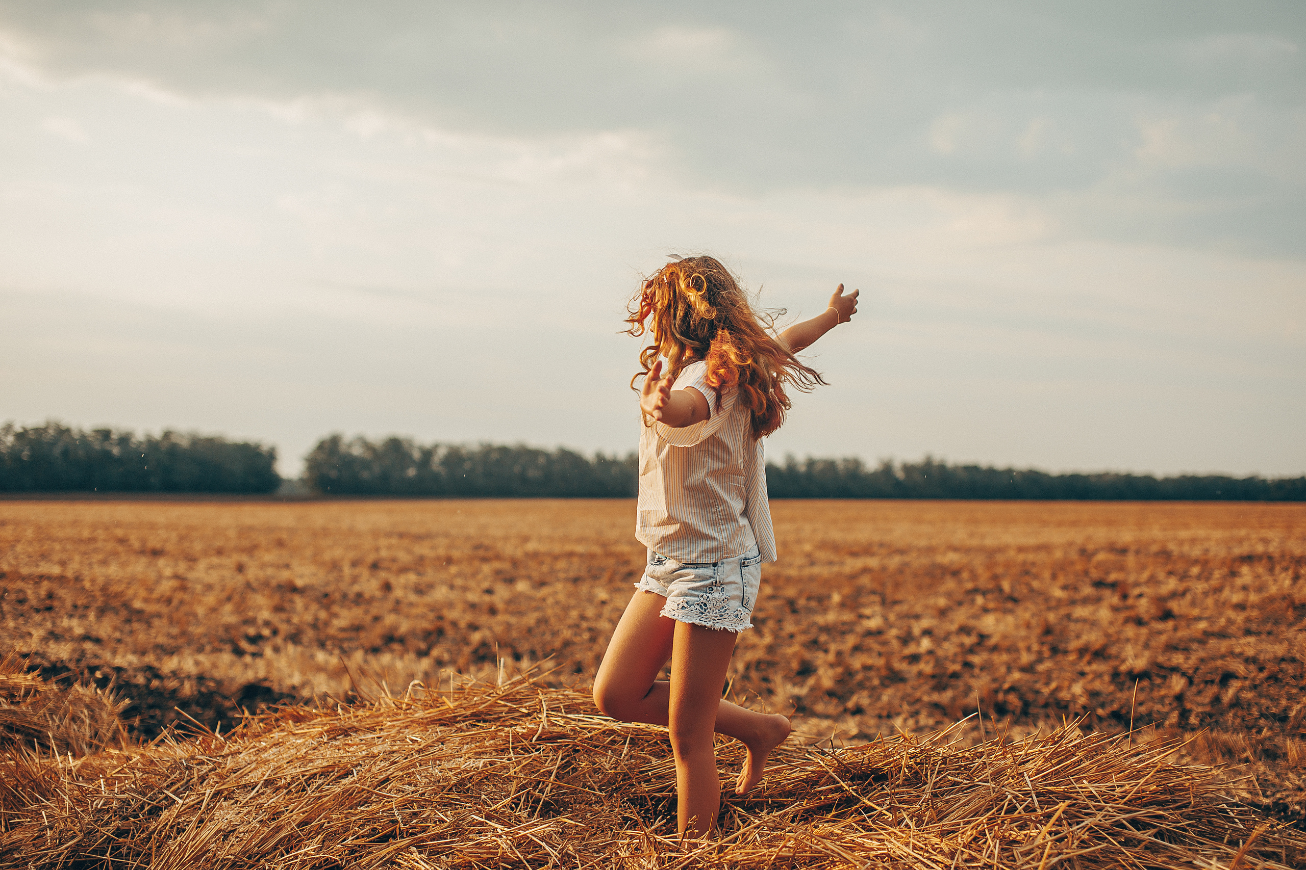 В подсолнухах. Свадебный и семейный фотограф/видеограф в Краснодаре Наталья Осинская