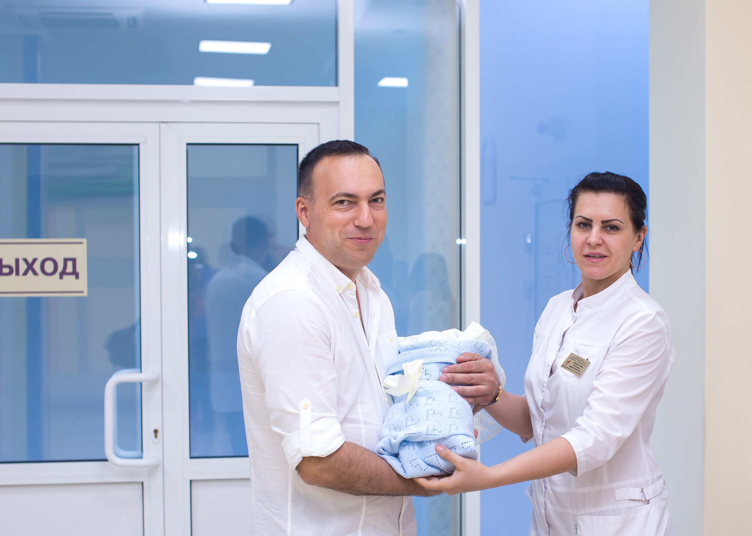 Выписка с роддома. Свадебный и семейный фотограф/видеограф в Краснодаре Наталья Осинская