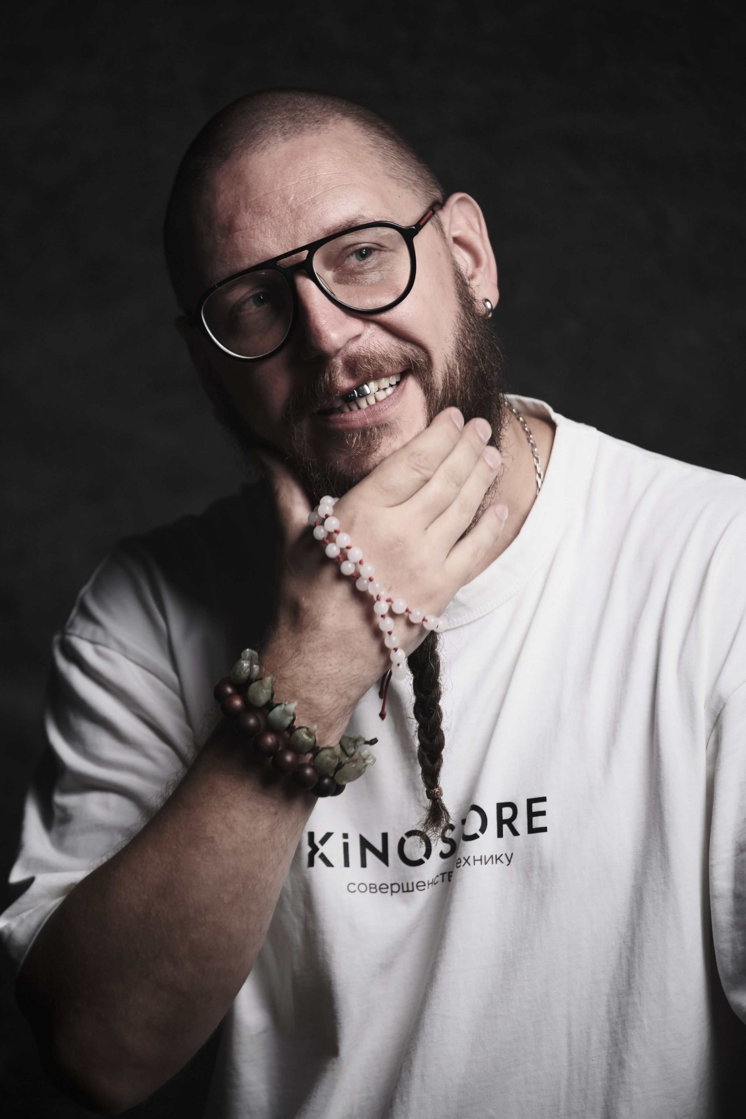 Мужской портрет со студийным светом. IS — Игорь Сержант | Фотография и рисунок