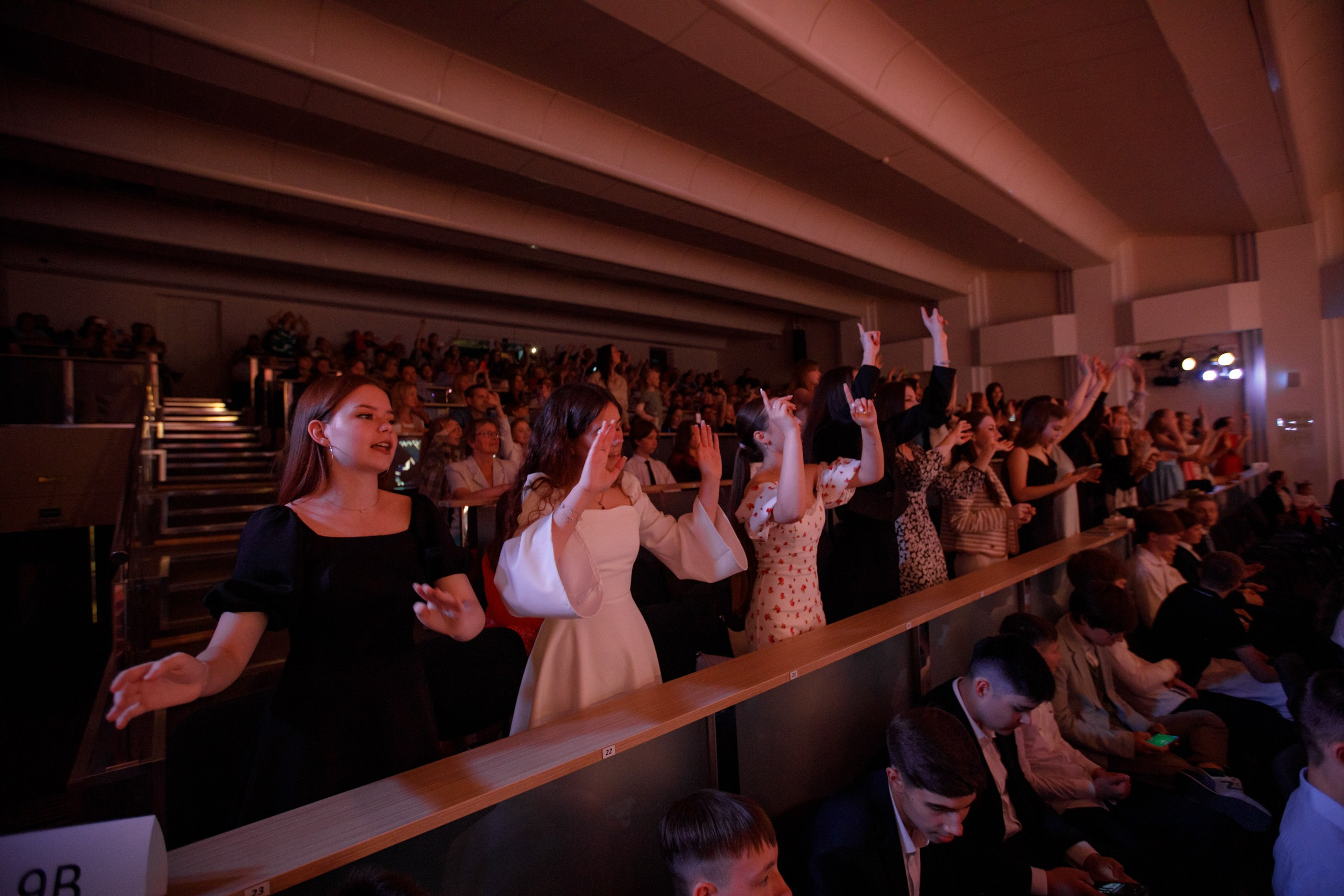 Вручение аттестатов. Свадебный фотограф в Ярославле Анастасия Архипова